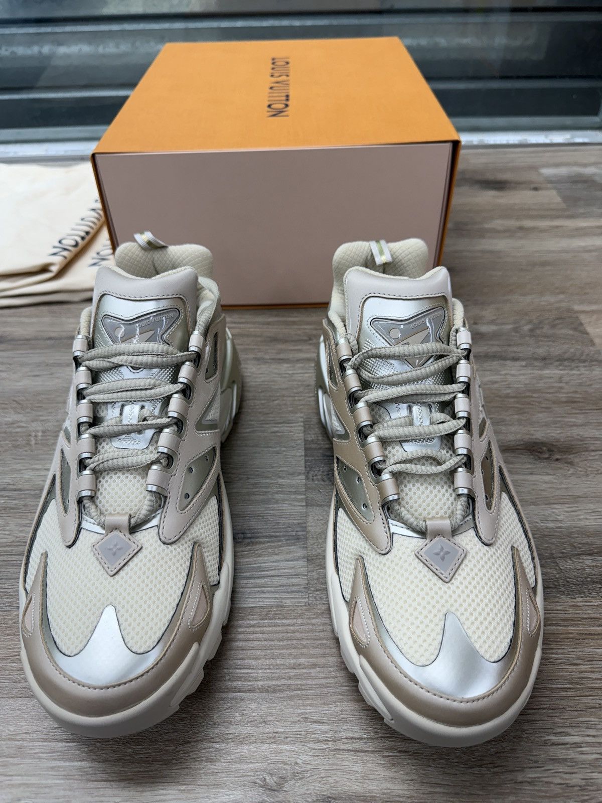 Louis Vuitton Louis Vuitton Beige Tactic Runners Size US 9.5 / EU 42-43 - 3 Thumbnail