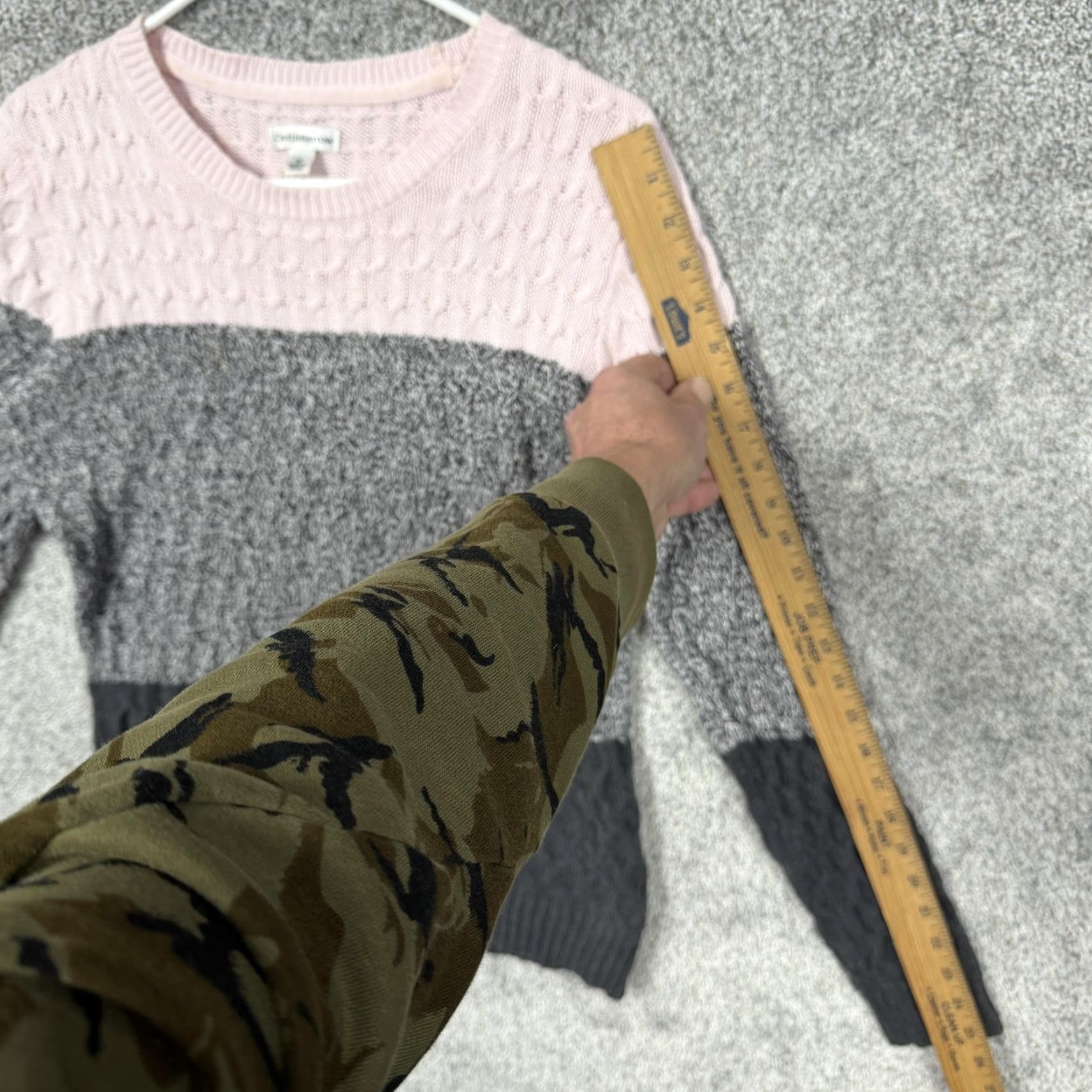 Croft & Barrow Womens Croft & Barrow Sweater M Gray Pink Colorblock Cable Knit Pastel Soft Girl Size M / US 6-8 / IT 42-44 - 3 Thumbnail
