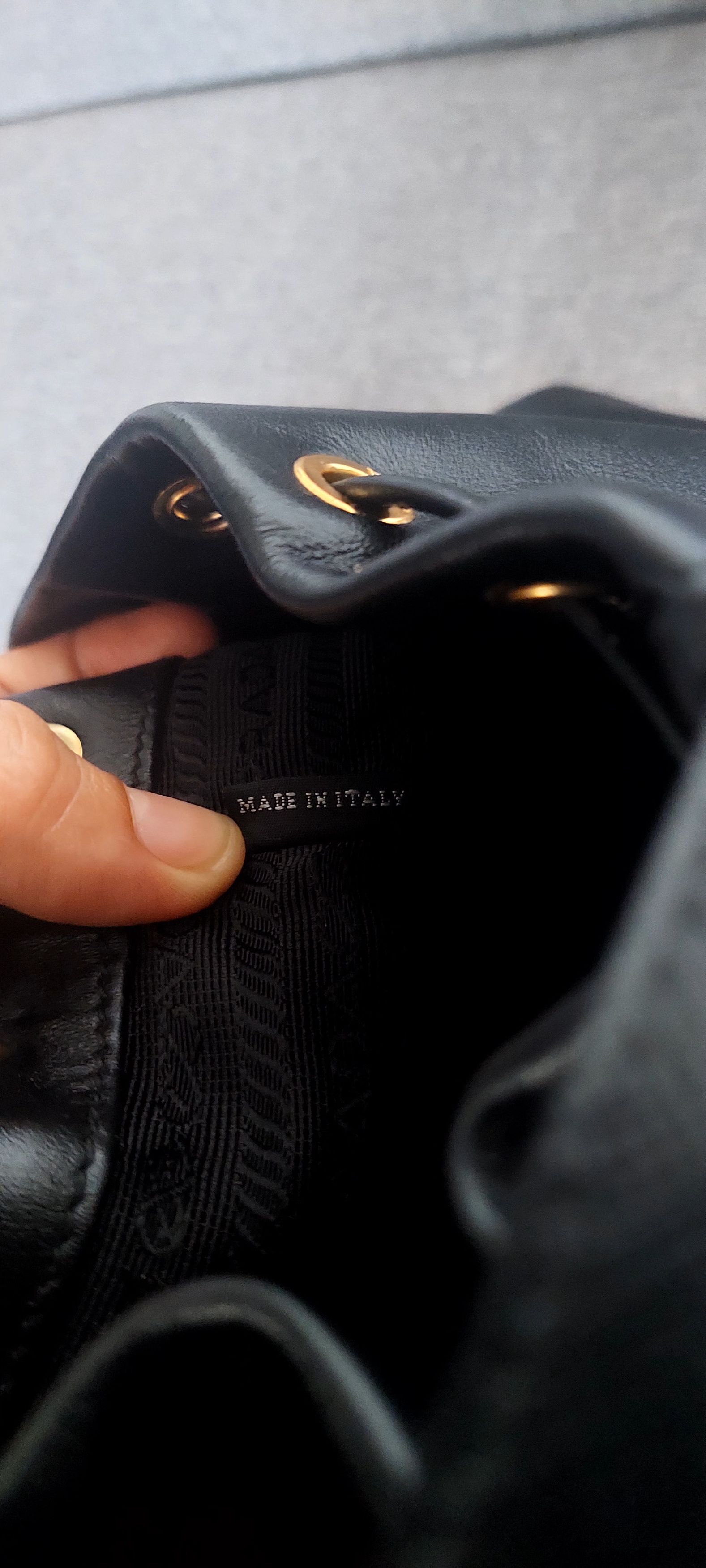 Prada Prada Bucket Leather Size ONE SIZE - 6 Thumbnail