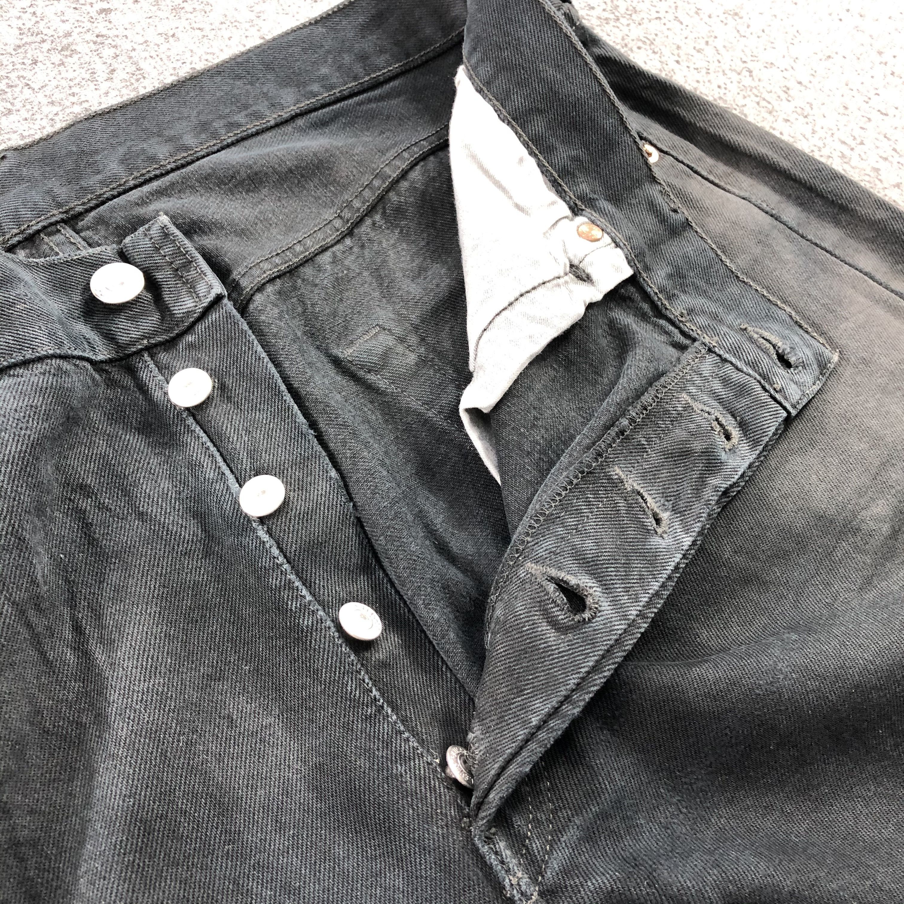Levi's Vintage 90s Black Distress Levis 501 Jeans-JM1611 Size US 37 - 8 Thumbnail