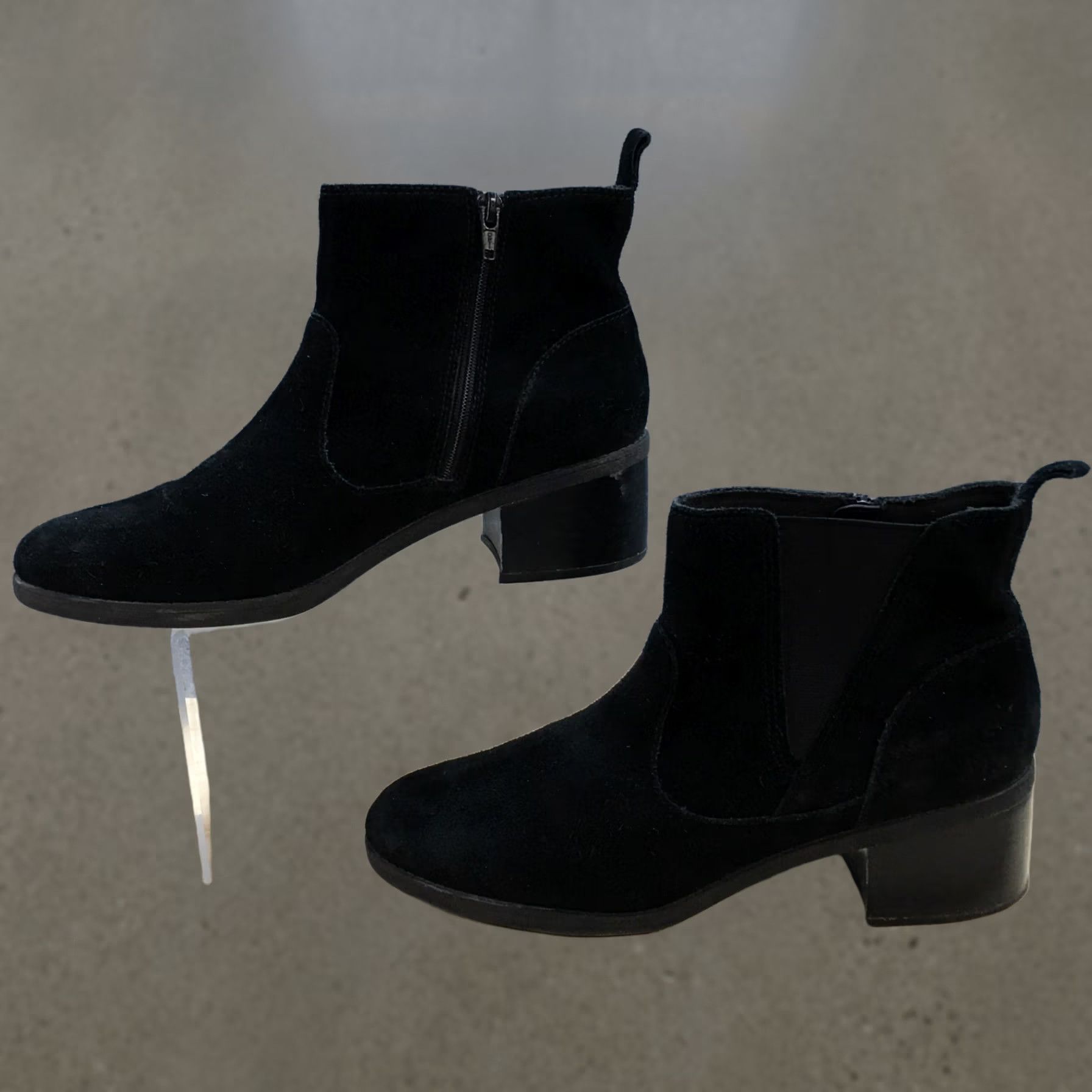 Clarks Clarks Boots Womens 9 Ankle Booties Casual 15190 Black Suede Double Zipper Boots Size US 9 / IT 39 - 1 Thumbnail