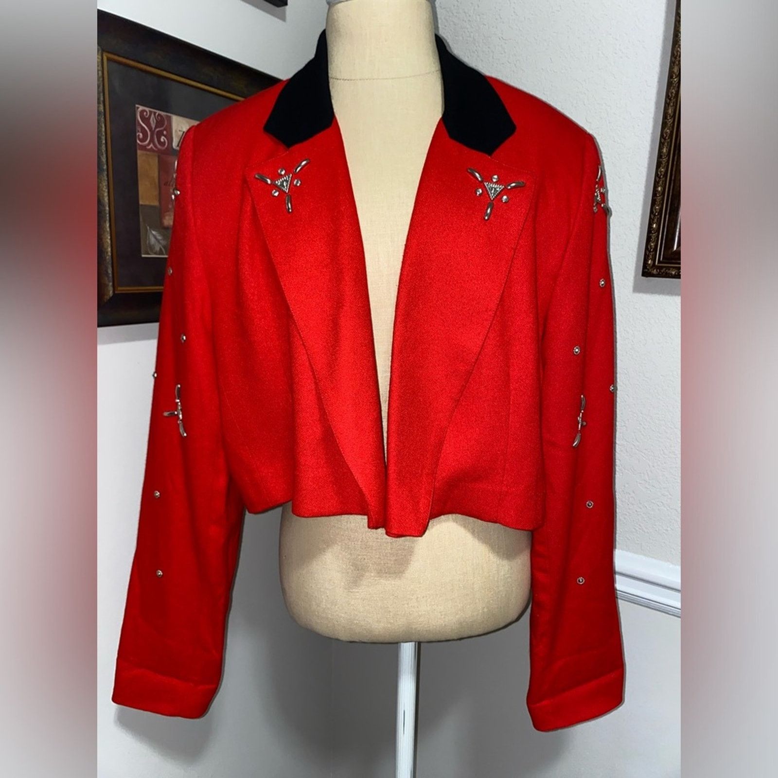 Vintage CRISCIONE Vintage Jeweled Crop Blazer Size L / US 10 / IT 46 - 2 Thumbnail