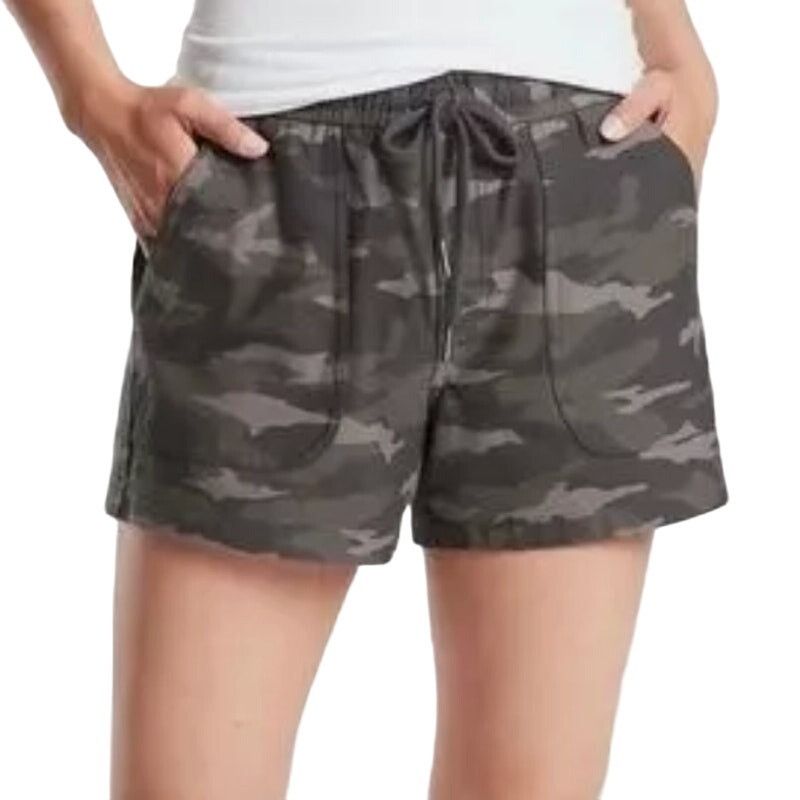 Athleta Athleta Camo Farallon Short in Green, Size 26 Size 42" / US 20 - 1 Thumbnail