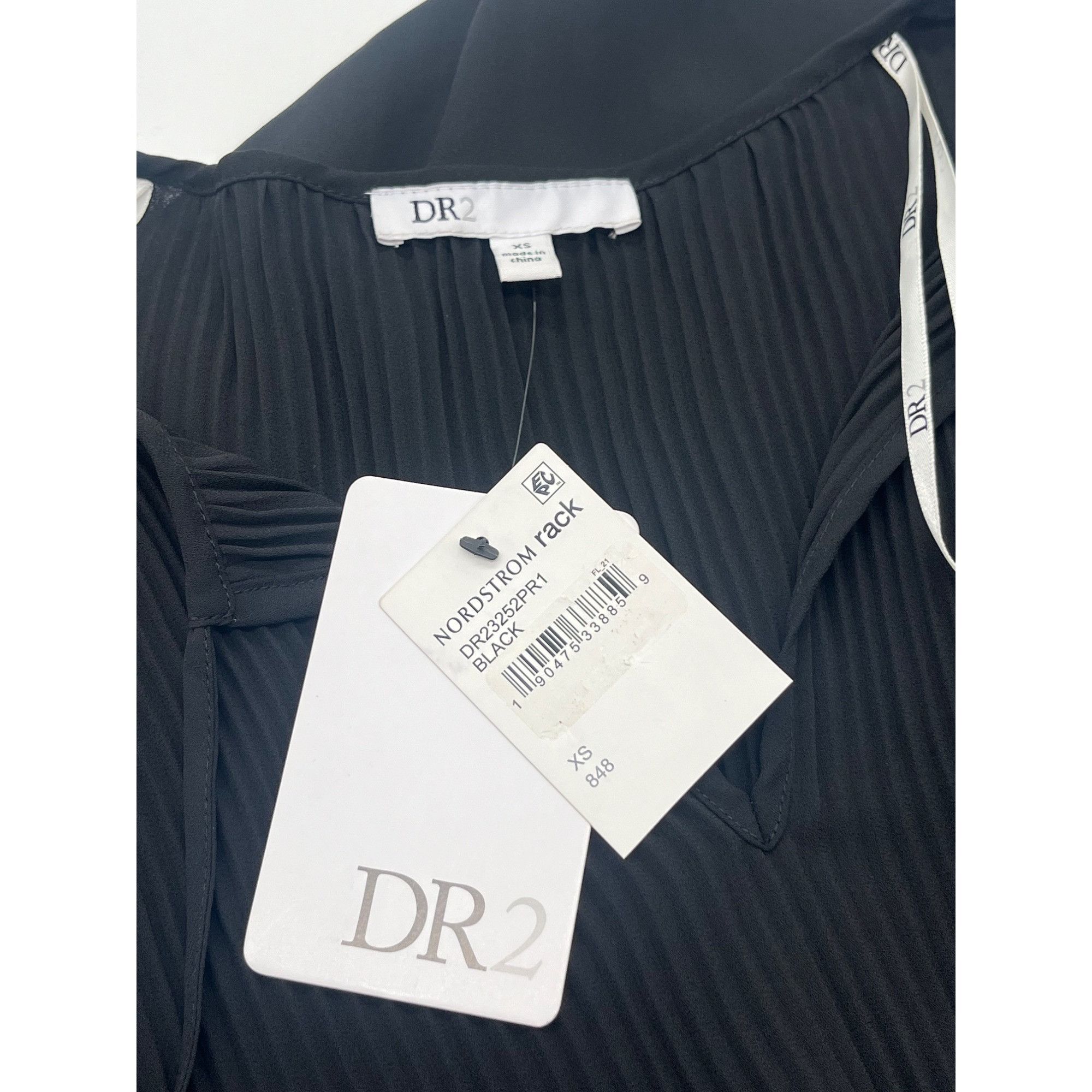 Other DR2 Women’s Plisse Peasant Top, Black, XS Size XS / US 0-2 / IT 36-38 - 11 Thumbnail