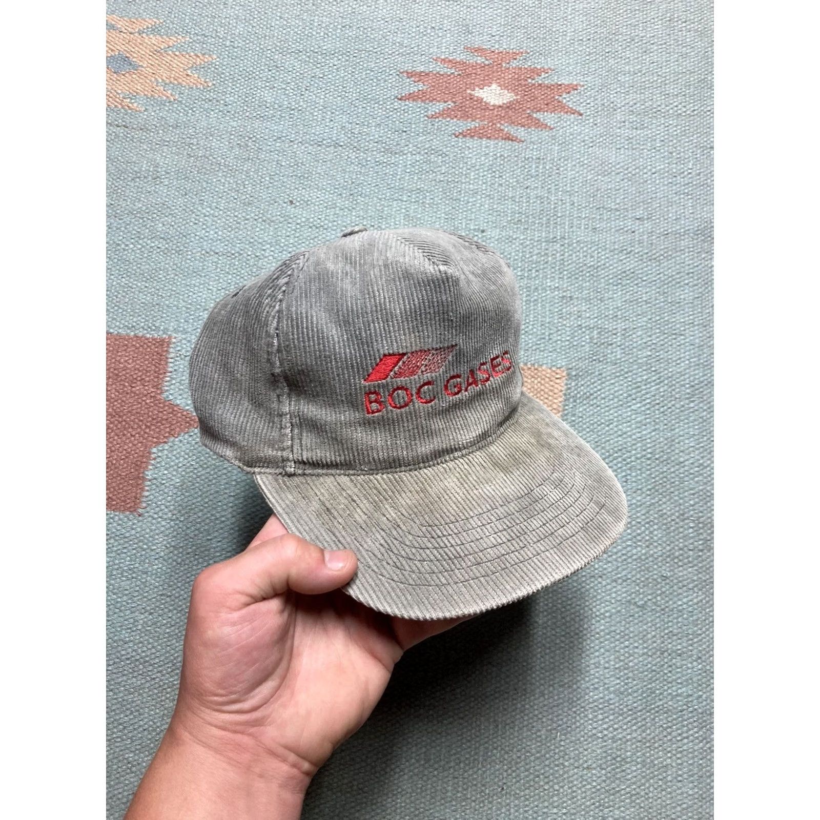 Vintage VINTAGE 90s SnapBack hat corduroy cap BOC gases gray red embroidered Mens Adjustable Red Snapback 90s theme Size ONE SIZE - 2 Thumbnail