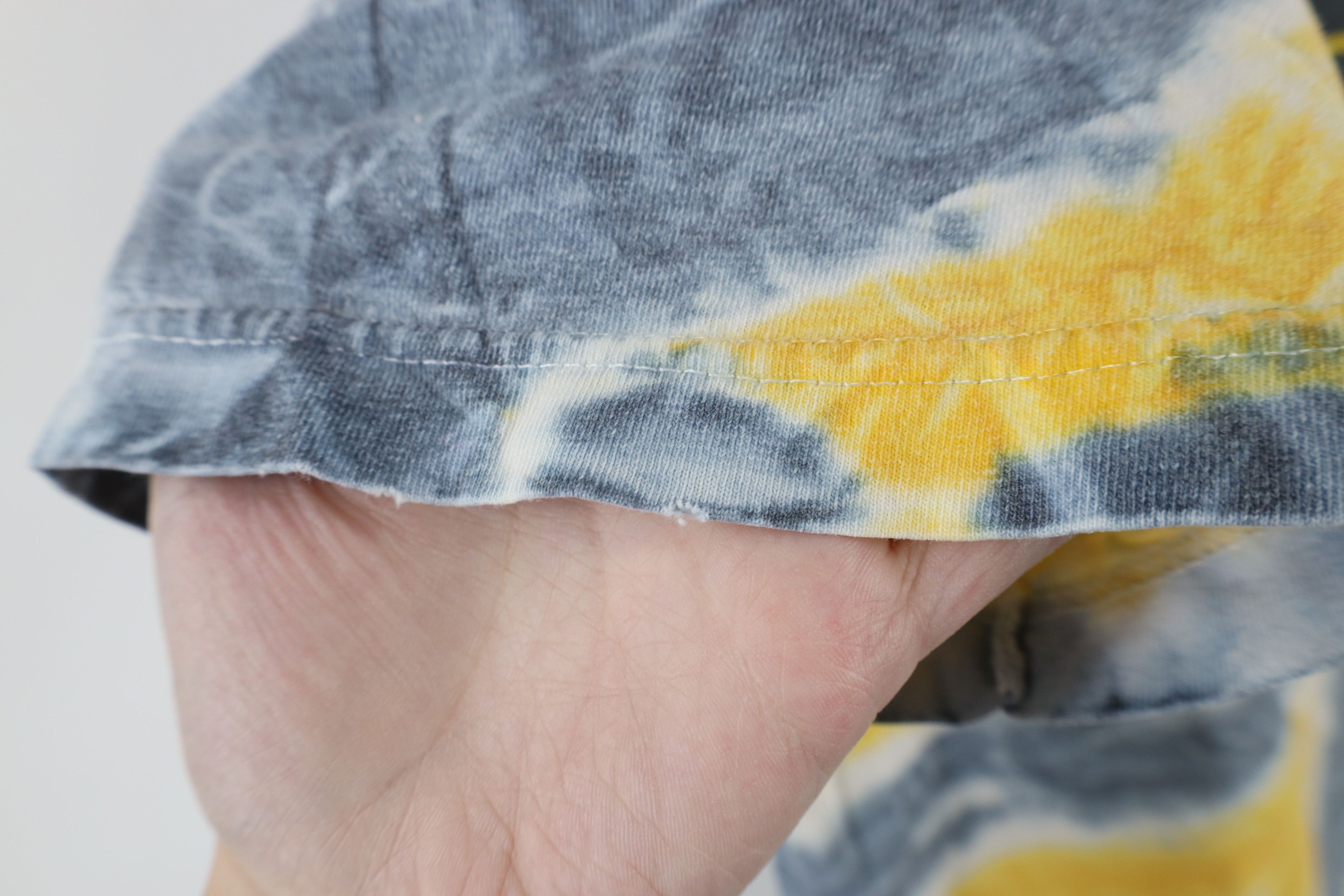 Vintage Vintage 90s Tie Dye Acid Wash University of Michigan T-Shirt Size US L / EU 52-54 / 3 - 8 Thumbnail