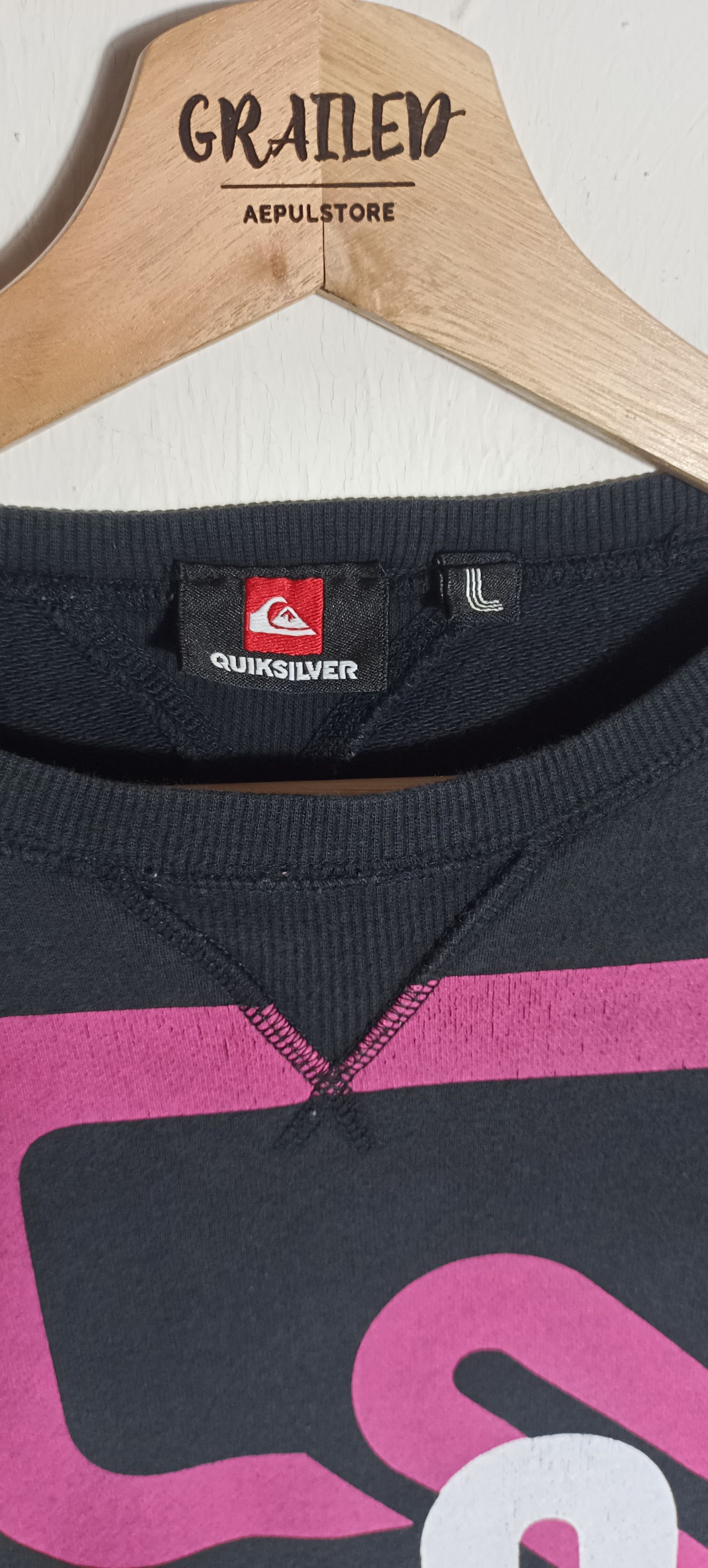 Japanese Brand × Quiksilver Vintage🔥🔥Quiksilver Art Design Big Logo Size US L / EU 52-54 / 3 - 6 Thumbnail