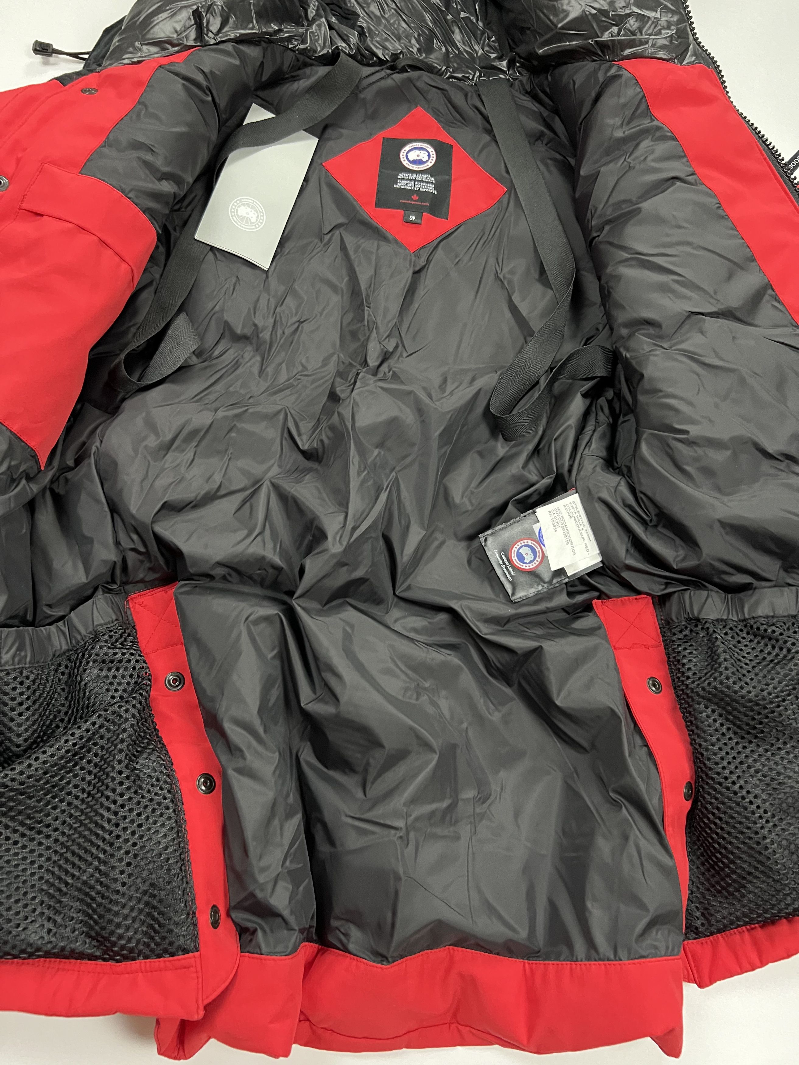 Canada Goose canada goose puffer parka size S-M NEW luxury Size US S / EU 44-46 / 1 - 13 Thumbnail