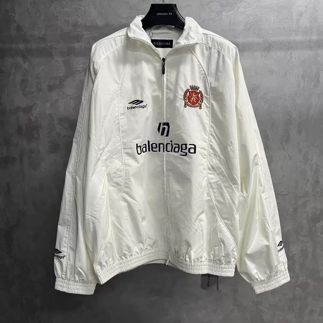 Balenciaga Balenciaga Printed White Light Jacket xs Men Size US XS / EU 42 / 0 - 1 Thumbnail
