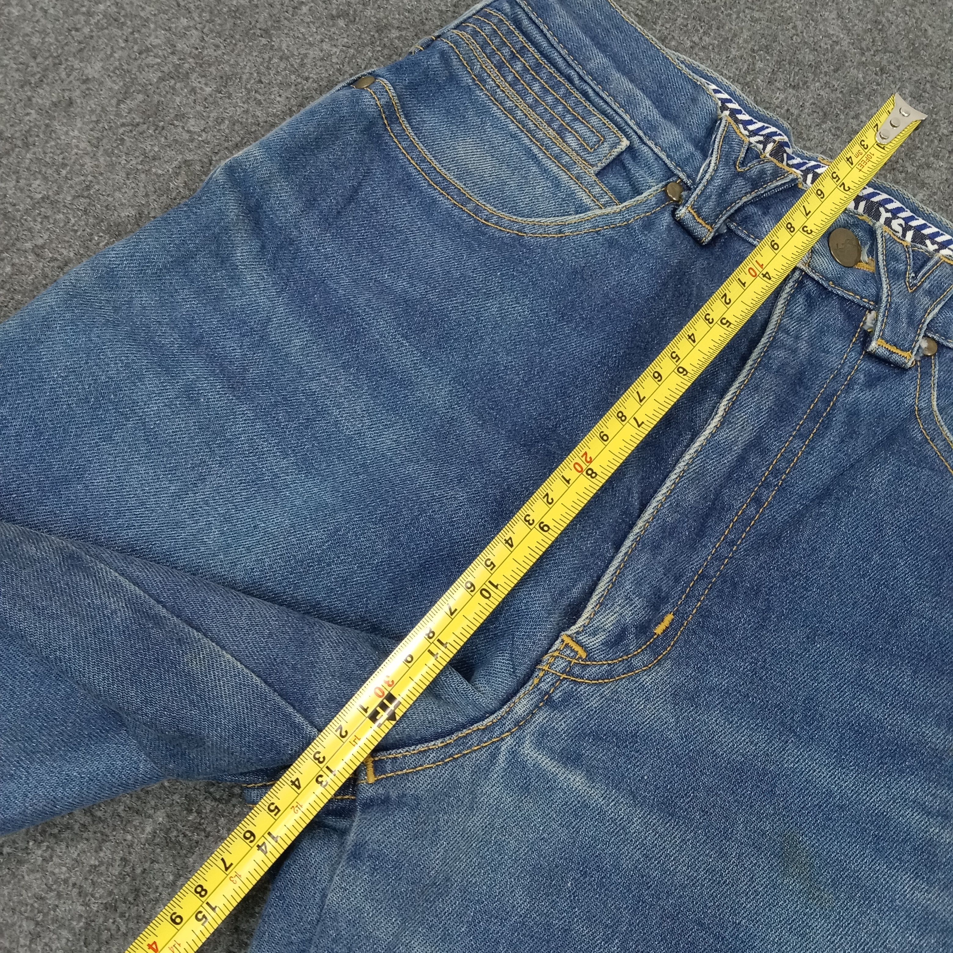 Vintage × Yves Saint Laurent Yves Saint Laurent Italian Brand Denim Jeans C217N7 Size US 26 / EU 42 - 10 Thumbnail