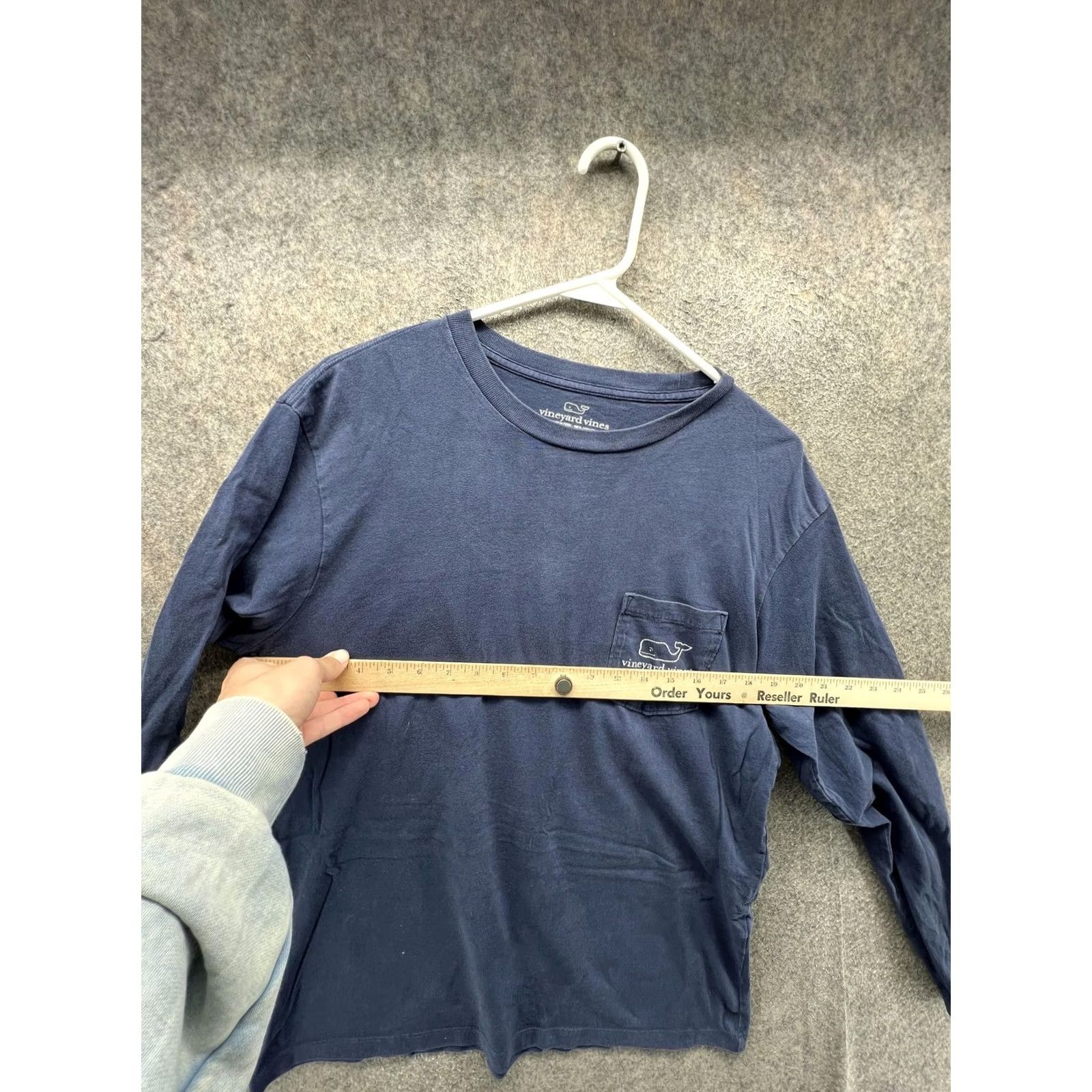 Vineyard Vines VINEYARD VINES Shirt Mens Small Blue Long Sleeve Pocket Whale Logo Tee Tagless Shirt Size US S / EU 44-46 / 1 - 2 Thumbnail