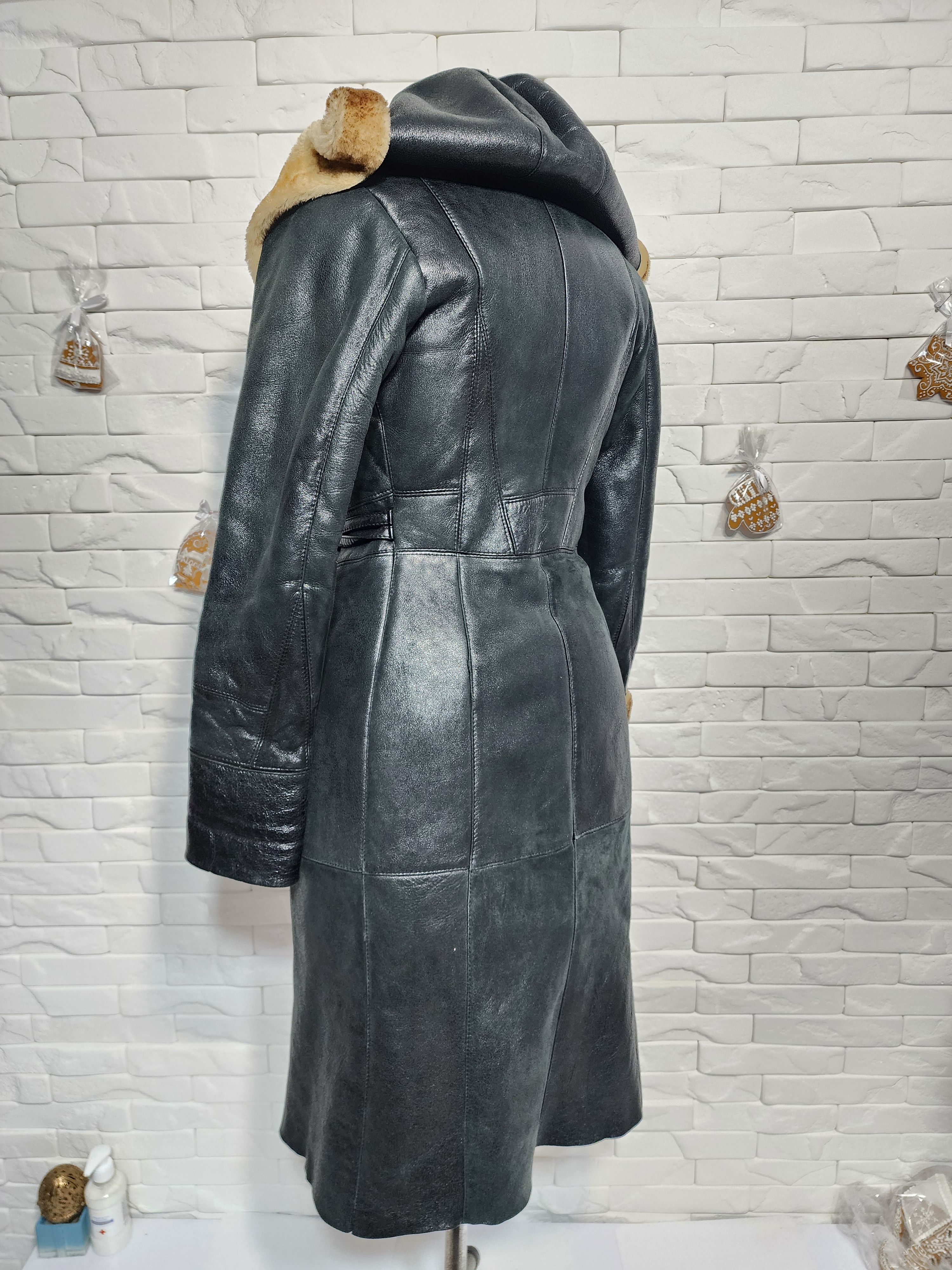 Furla Black Sheepskin Coat: Women's Fur Hood Winter Outwear Size M / US 6-8 / IT 42-44 - 6 Thumbnail