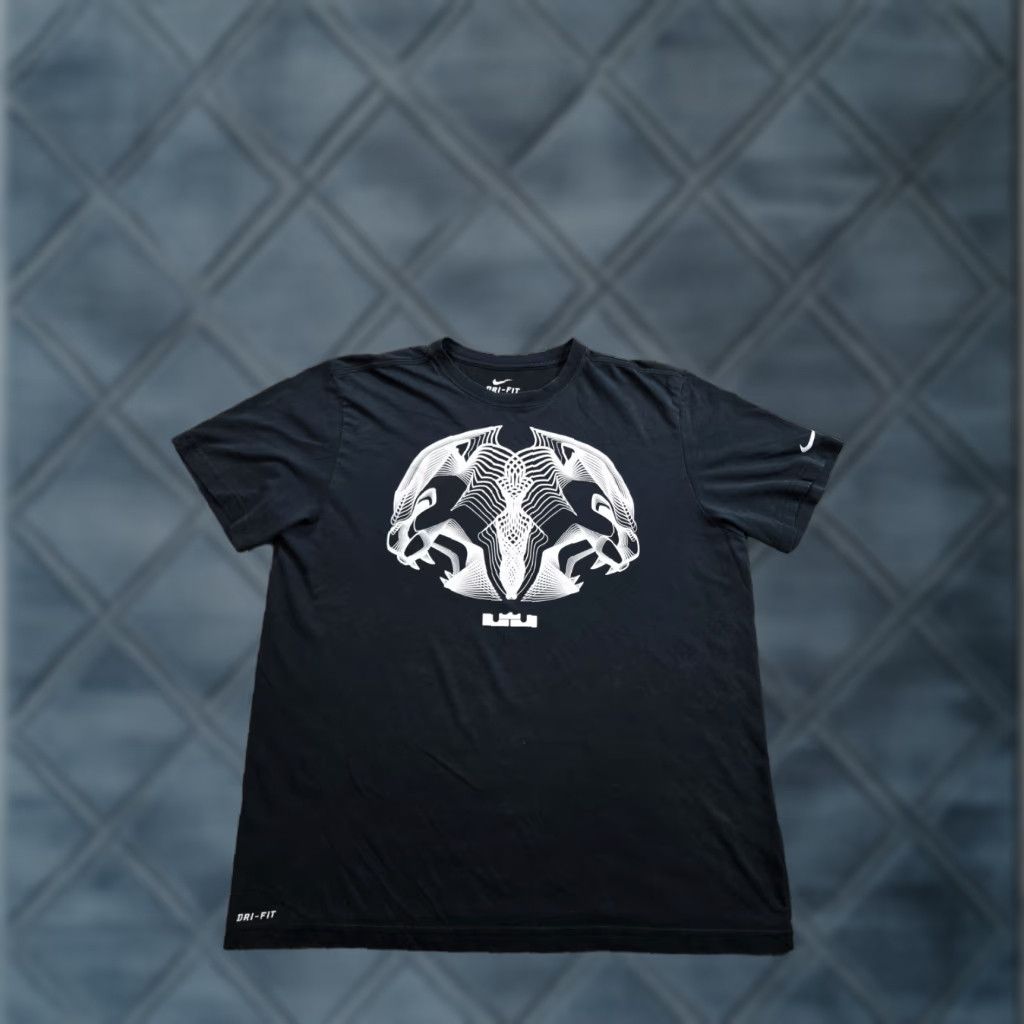 Nike Nike LeBron T-Shirt Mens XL Black Visual Center Graphic SS 575442-010 Size US XL / EU 56 / 4 - 1 Thumbnail