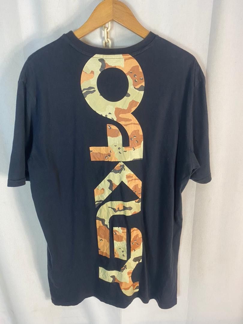 Oakley Best offer 🔥Oakley spellout tshirt Size US XL / EU 56 / 4 - 9 Thumbnail