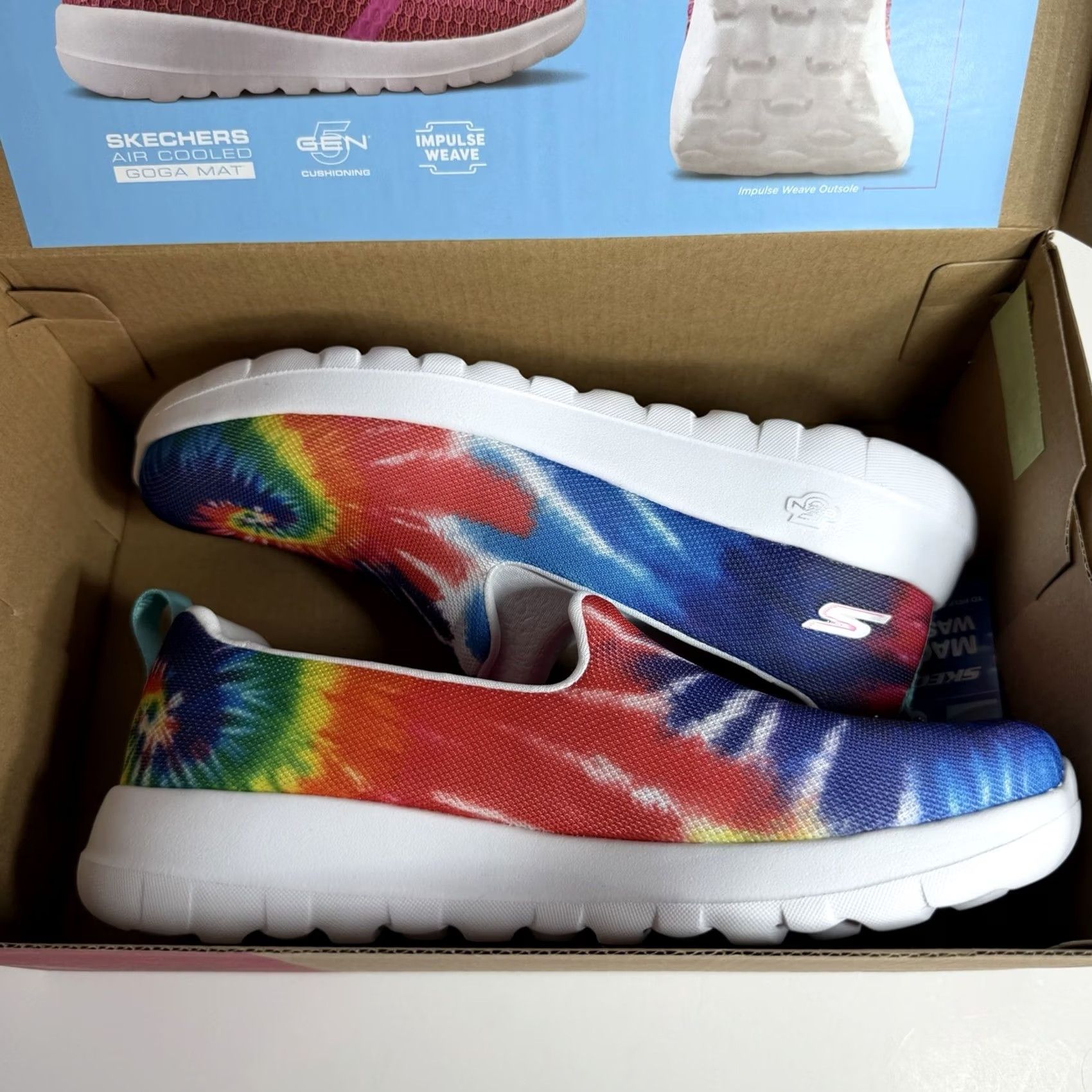 SKECHERS Skechers Slip On Go Walk Joy Tie Dye Women’s Size 7 124193 New With Box Mens Womens Girls Boys Size US 7 / IT 37 - 3 Thumbnail