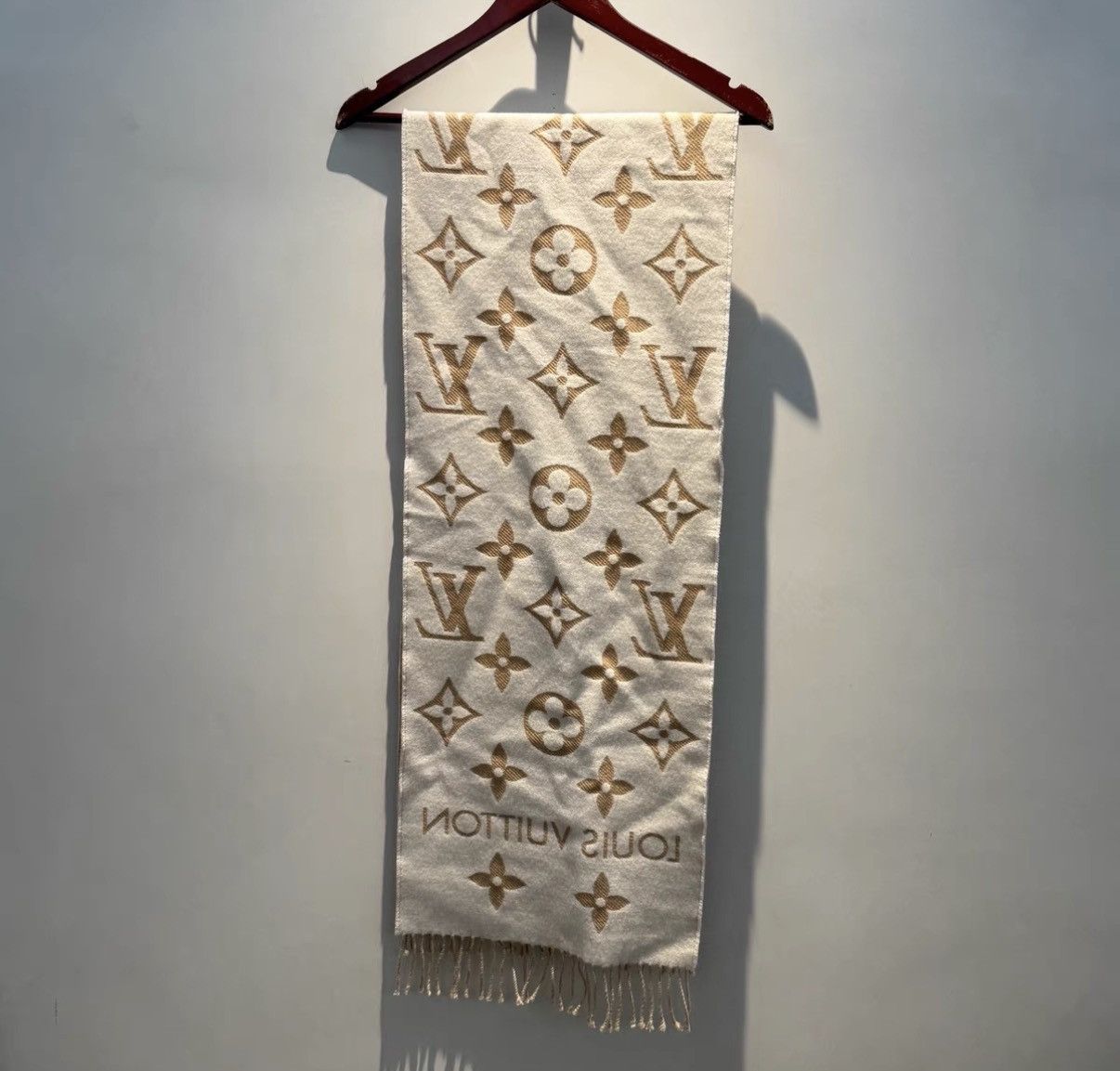 Louis Vuitton Louis Vuitton Monogram Cashmere Scarf - Brown Size ONE SIZE - 4 Thumbnail