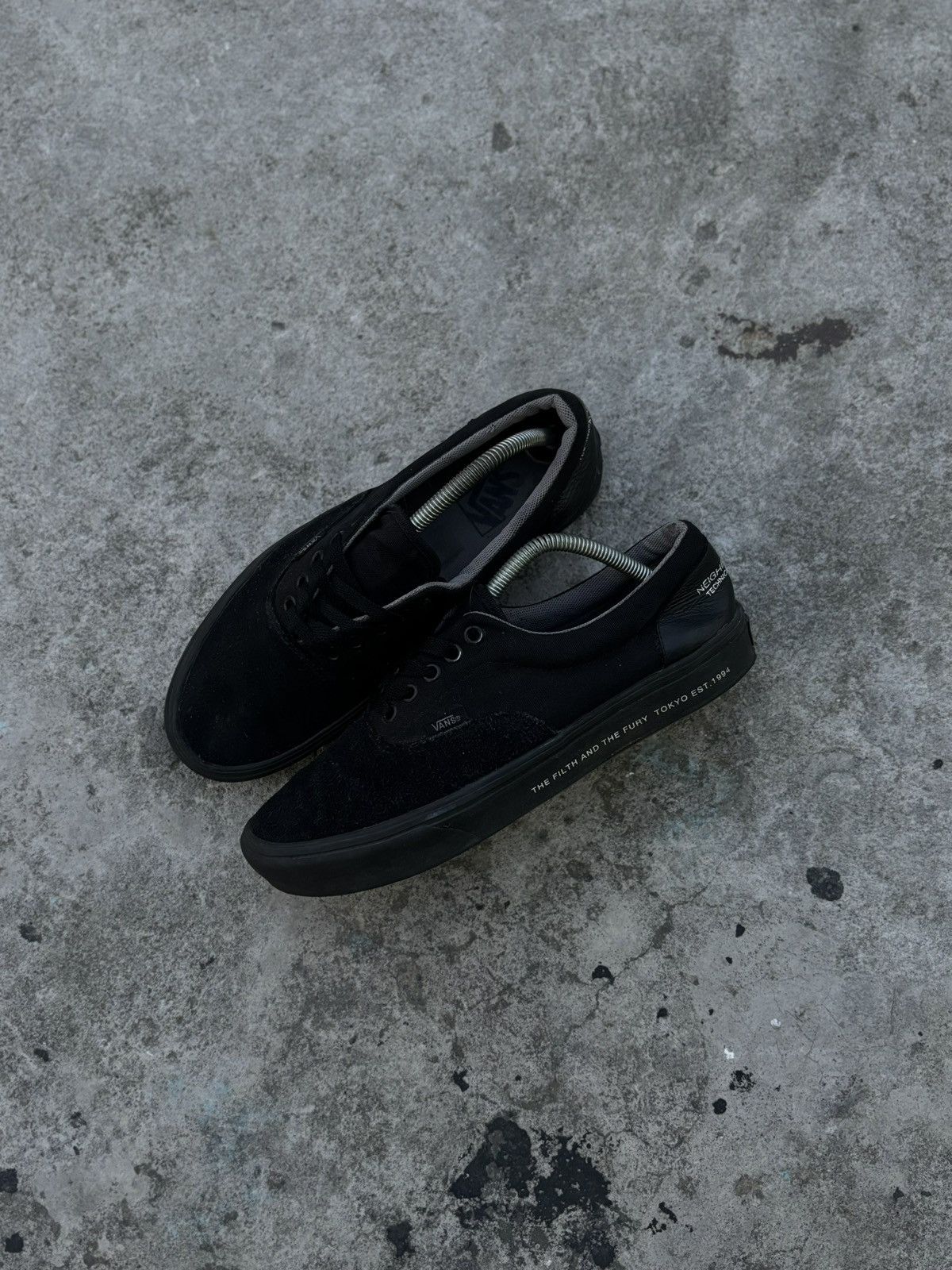 Vans Vans Era x Neighborhood Size US 9 / EU 42 - 1 Thumbnail