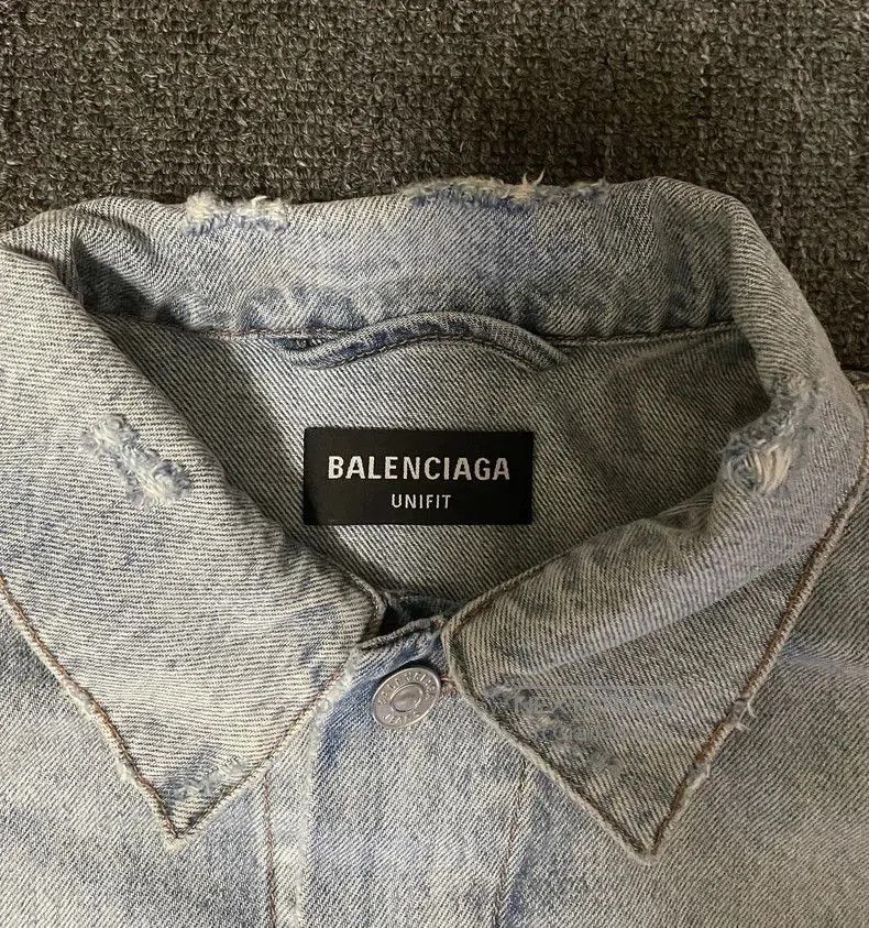 Balenciaga Balenciaga Oversize Embroidered Denim Jacket. Size US L / EU 52-54 / 3 - 3 Thumbnail