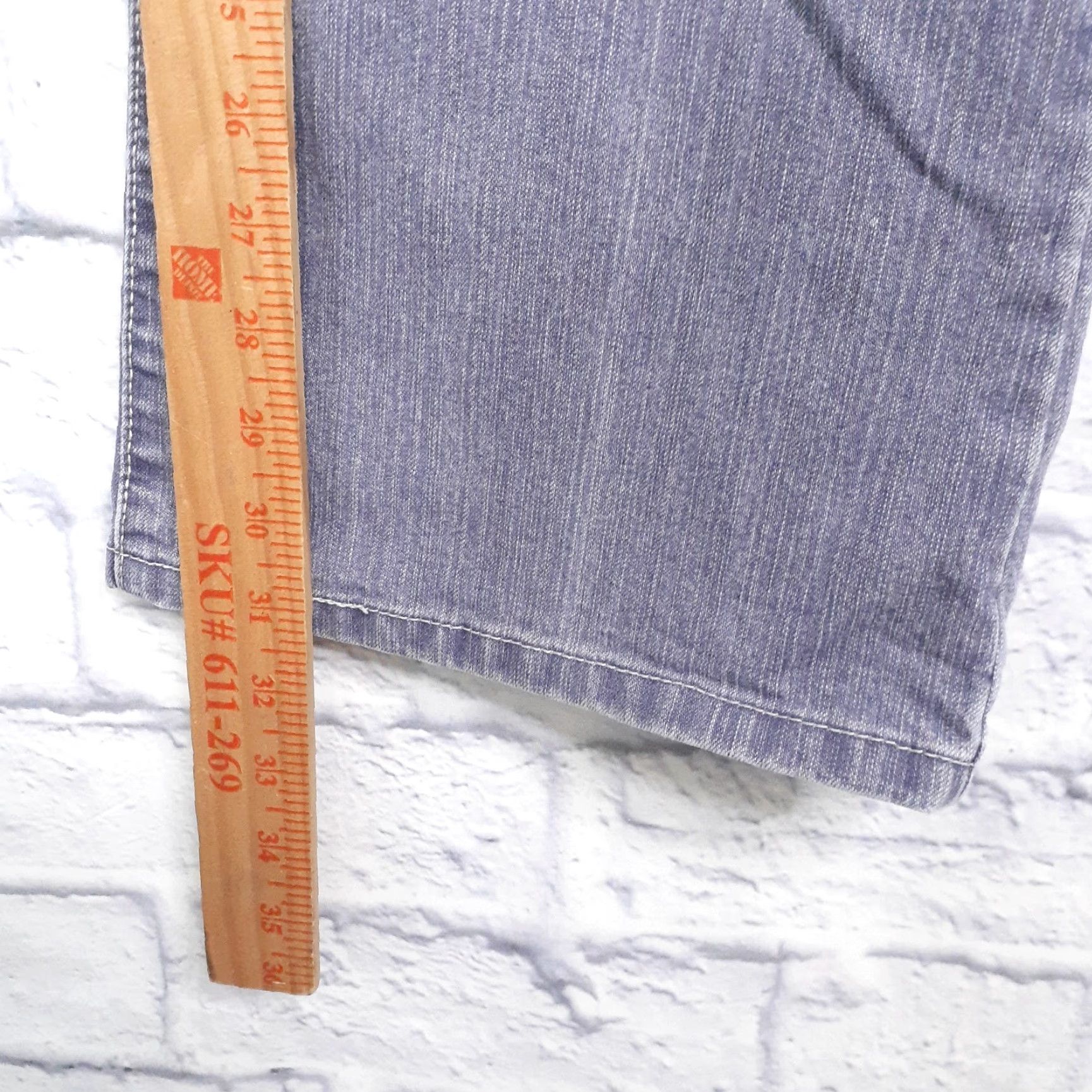 Levi's VINTAGE Levi's 515 Bootcut Denim Jeans Womens 16M Purple 36x32 Levi's 515 Bootcut Jeans Women's 36x32 Purple Size 25" / US 0 / IT 36 - 7 Thumbnail