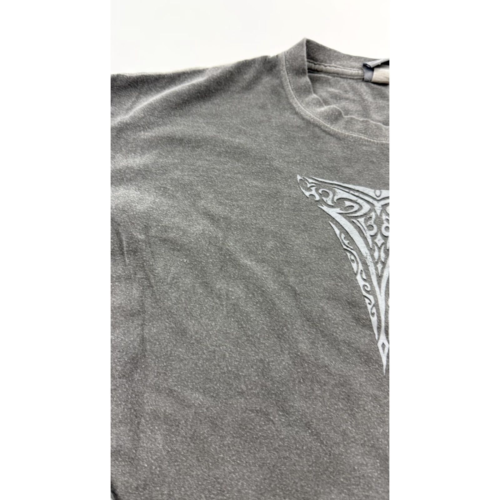 Vintage VINTAGE Crazy Shirts Men's Long Sleeve T-Shirt Gray Tribal Graphic Hawaii Surf Casual Medium Size US M / EU 48-50 / 2 - 4 Thumbnail