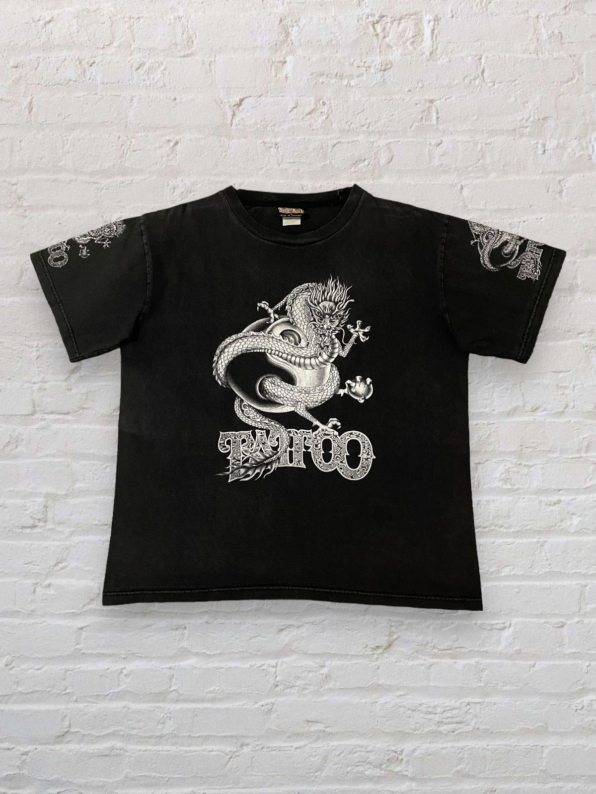 Beauty Beast × Vintage Vintage Bootleg Solid Rock Dragon Warrior Tattoo Tshirt Size US L / EU 52-54 / 3 - 1 Thumbnail