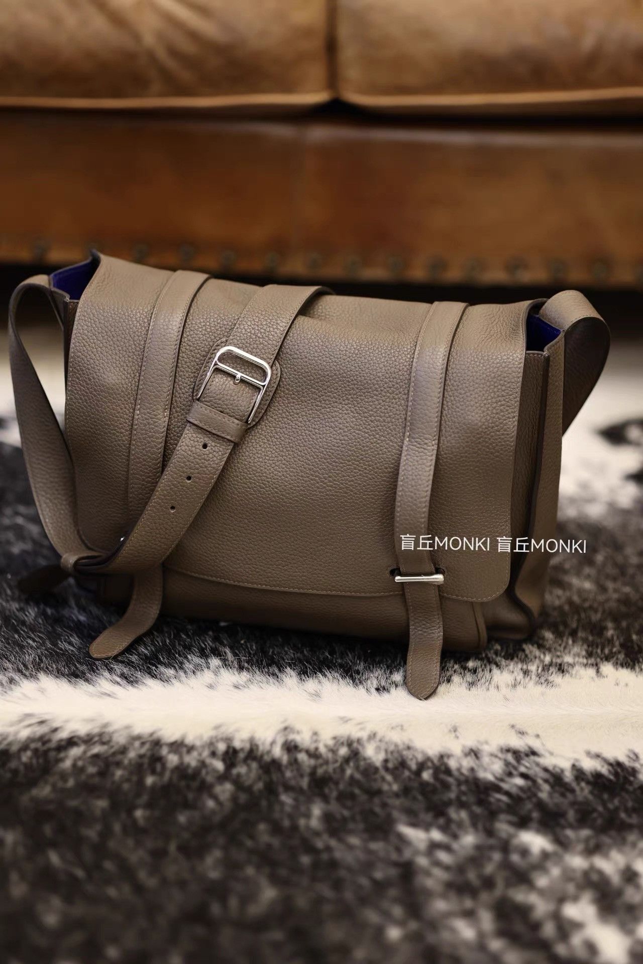Hermès Olive Grey Togo Messenger Crossbody K32