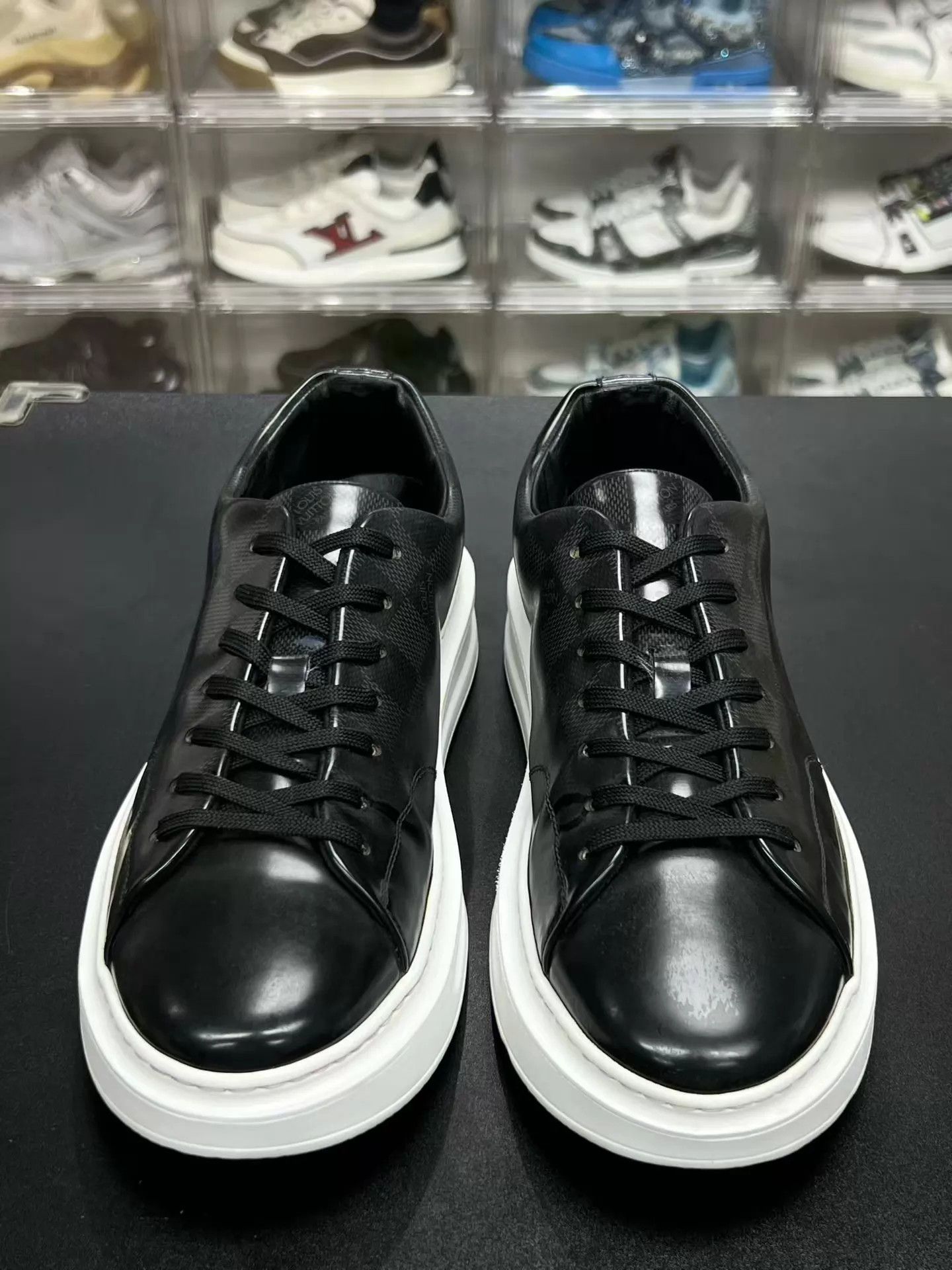 Louis Vuitton Louis Vuitton Beverly Hills Gradient Monogram 40 Size US 7 / EU 40 - 2 Thumbnail