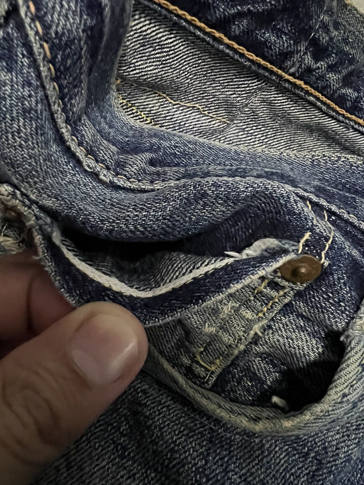 The Real McCoy's VINTAGE JOE MCCOY & CO LOT 906 DISTRESSED SELVEDGE JEANS Size US 32 / EU 48 - 12 Thumbnail