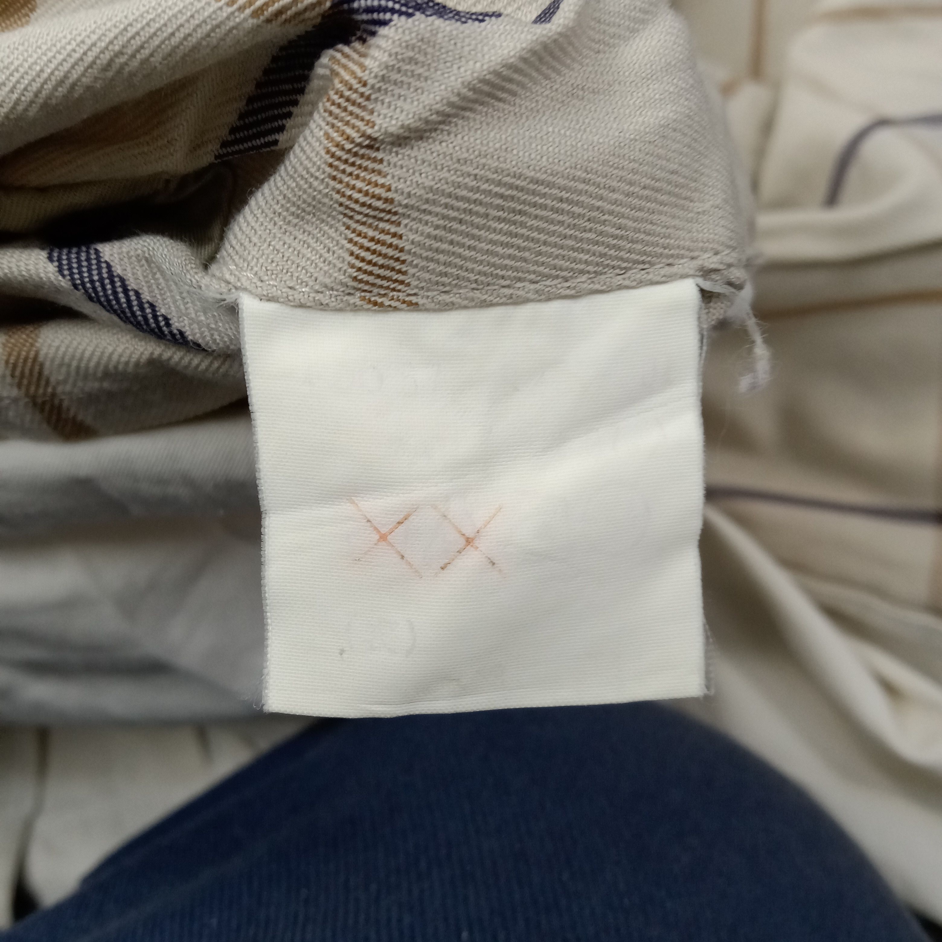Burberry Burberry Designer Brand Custom Logo Spell Out Jacket C246N4 Size US L / EU 52-54 / 3 - 8 Thumbnail