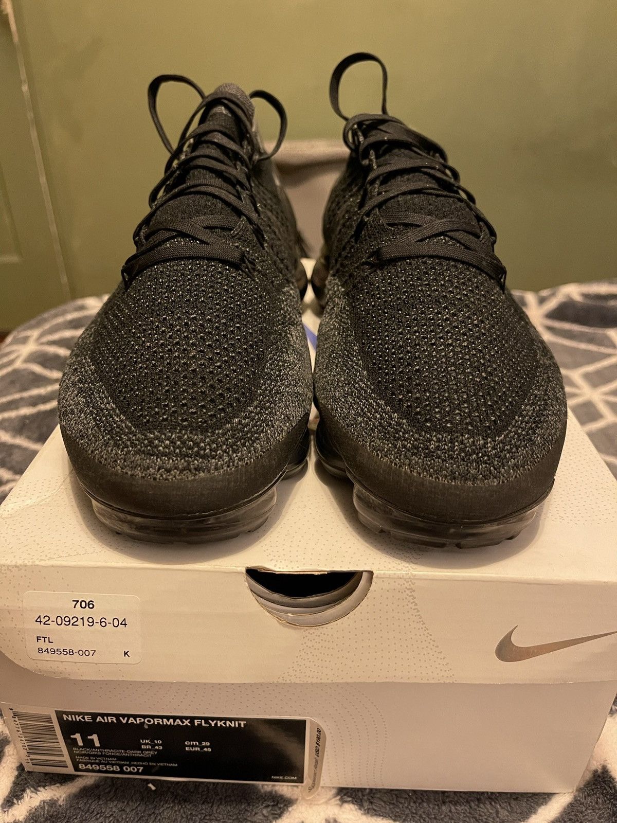 Nike Nike AirVapor Max Size US 11 / EU 44 - 3 Thumbnail