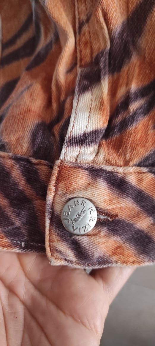 Vintage KRIZIA VINTAGE LEOPARD JEANS JACKET ITALY SIZE M Size M / US 6-8 / IT 42-44 - 13 Thumbnail