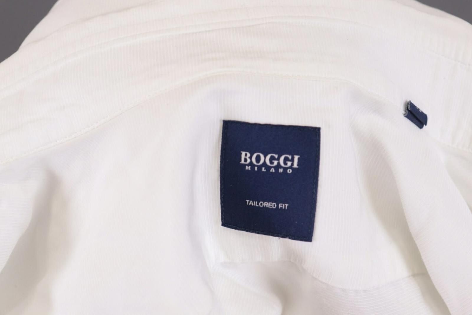 Designer Boggi Milano Tailored Fit Button Down Shirt Size 38 / 15 Size US M / EU 48-50 / 2 - 9 Thumbnail