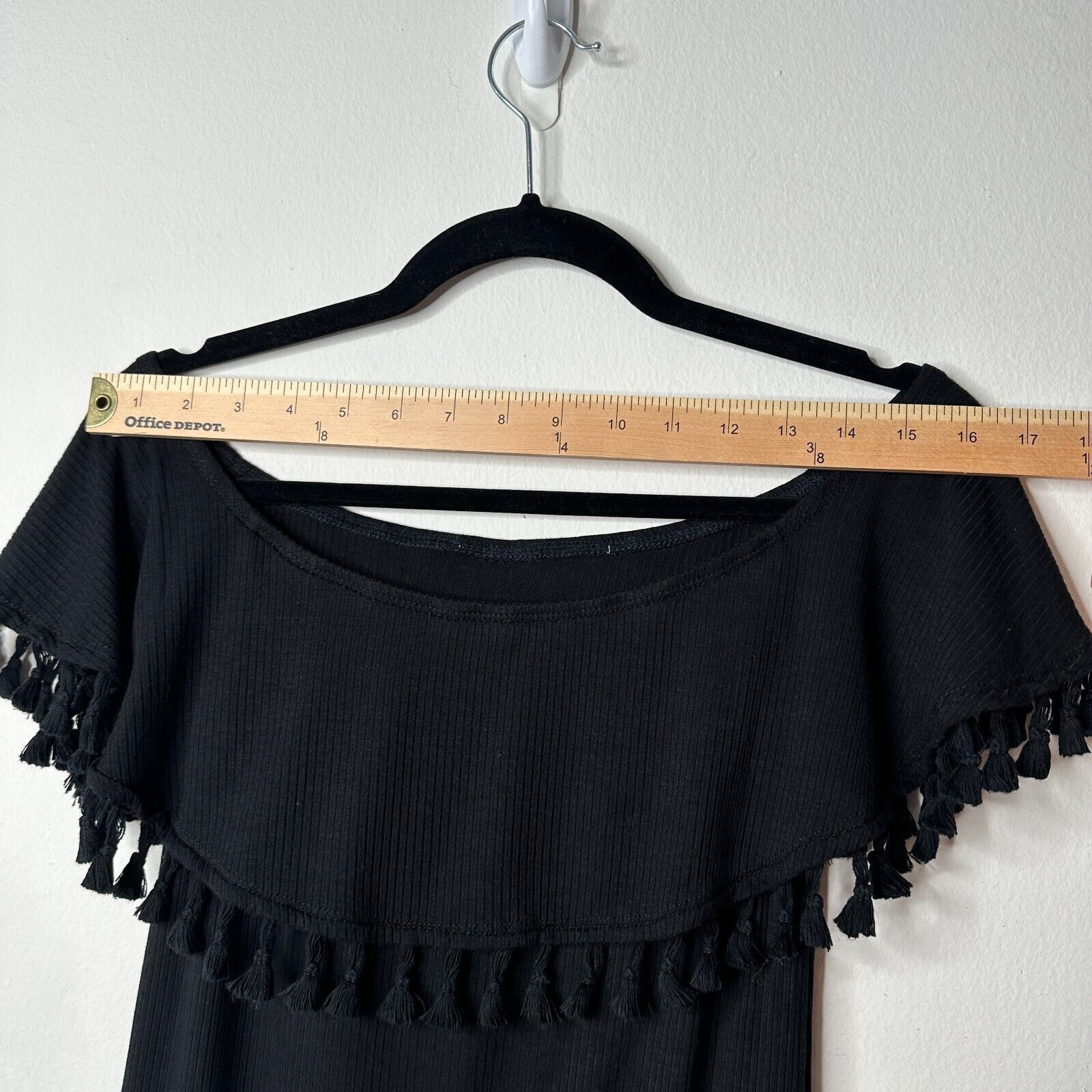 REVOLVE Revolve EastNWest Black Cabo Rib Tassel Off-Shoulder Mini S Size S / US 4 / IT 40 - 5 Thumbnail