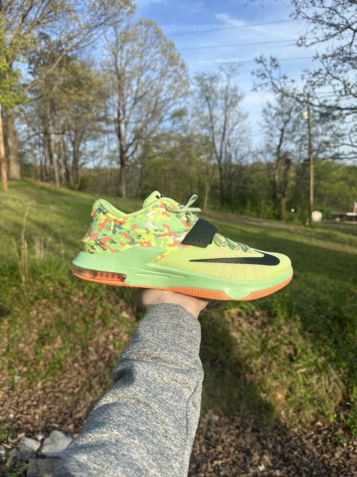 image of Kevin Durant x Nike Kd Shoes in Green, Men's (Size 9.5)