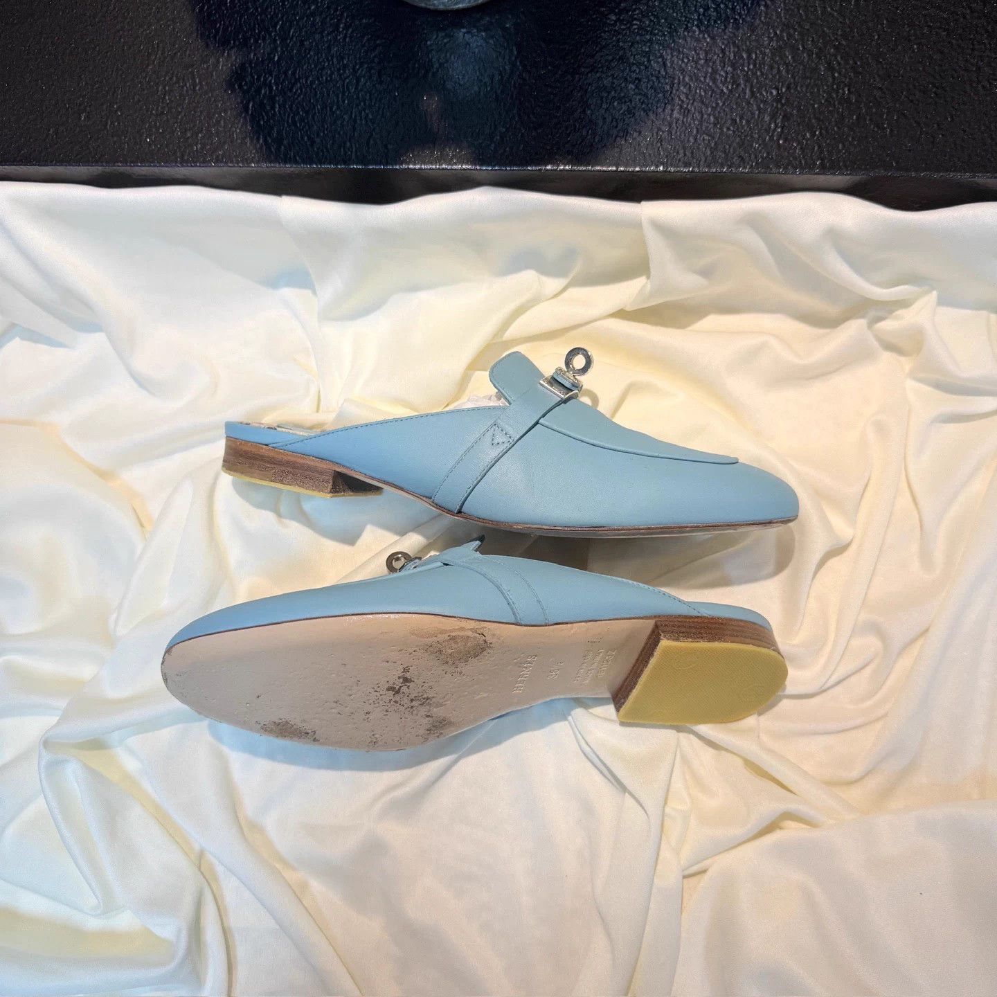 Hermes Hermes Light Blue Kelly Mule 36.5 95 New Silver Buckle Size US 6 / IT 36 - 5 Thumbnail