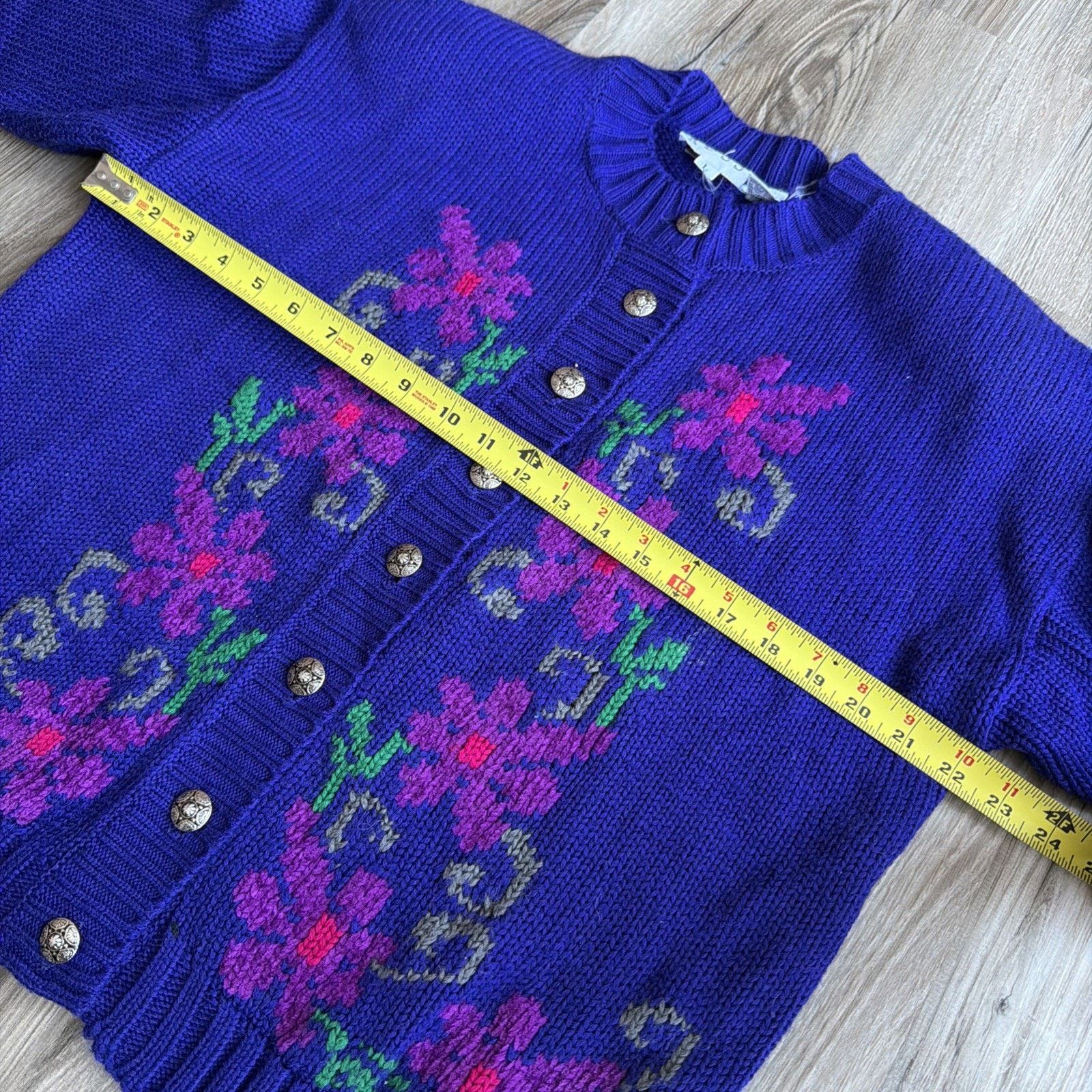 Norman Russell Vintage Purple Flower Silver Button Wool Cardigan Sweater L Size L / US 10 / IT 46 - 5 Thumbnail