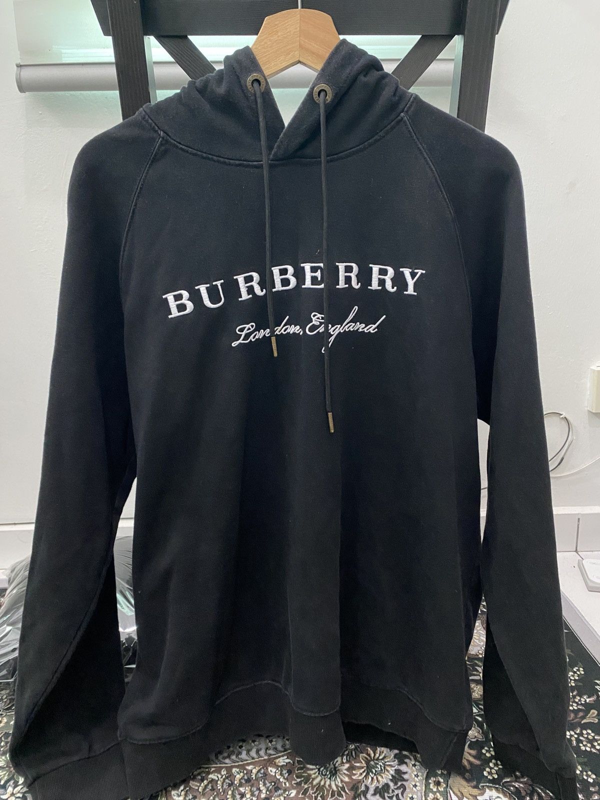 Burberry Burberry Hoodies big logo (code:D) Size US M / EU 48-50 / 2 - 1 Thumbnail