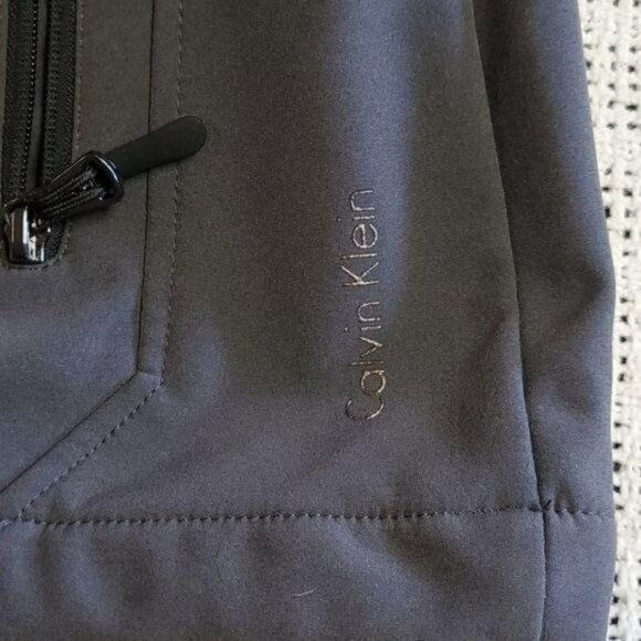 Calvin Klein Calvin Klein Water Resistant & Wind Protectant Zippered Pock Size US M / EU 48-50 / 2 - 6 Thumbnail