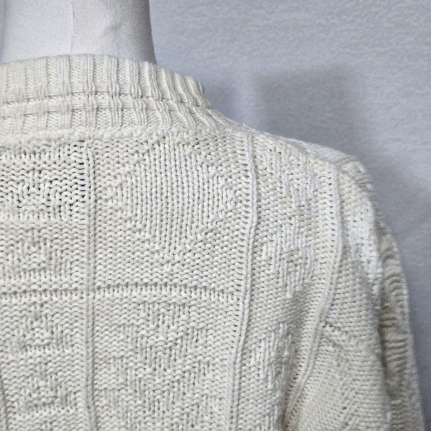 Vintage Woolrich Women Medium Sweater Ivory Cable Knit Mock Neck Made in USA Size M / US 6-8 / IT 42-44 - 4 Thumbnail