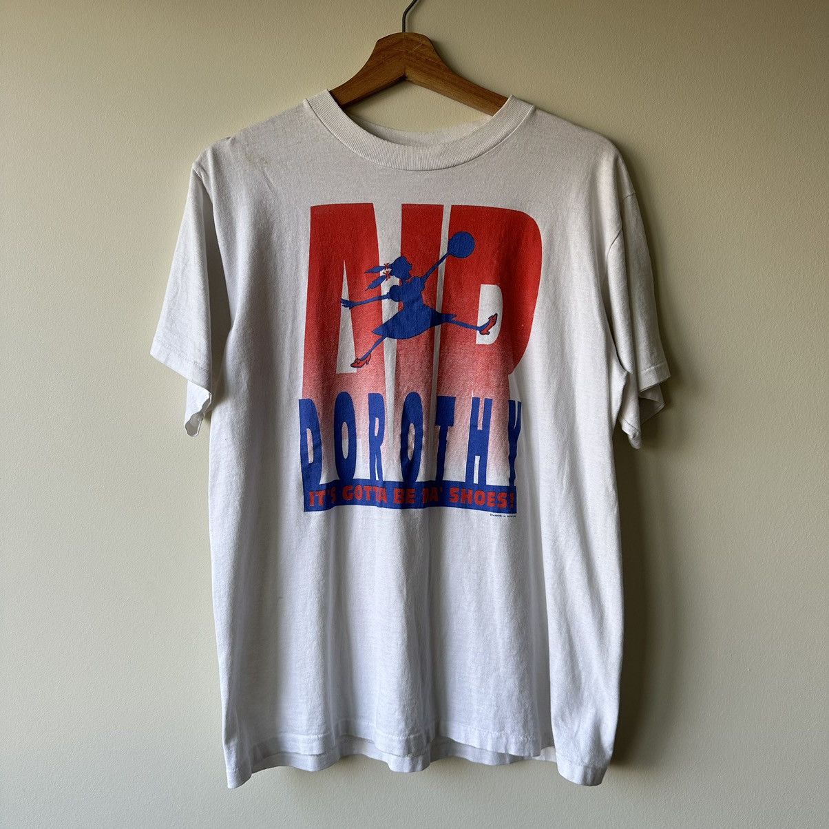 Vintage Vintage 90s Air Dorthy Wizard Of Oz Air Jordan Movie Shirt Size US L / EU 52-54 / 3 - 1 Thumbnail