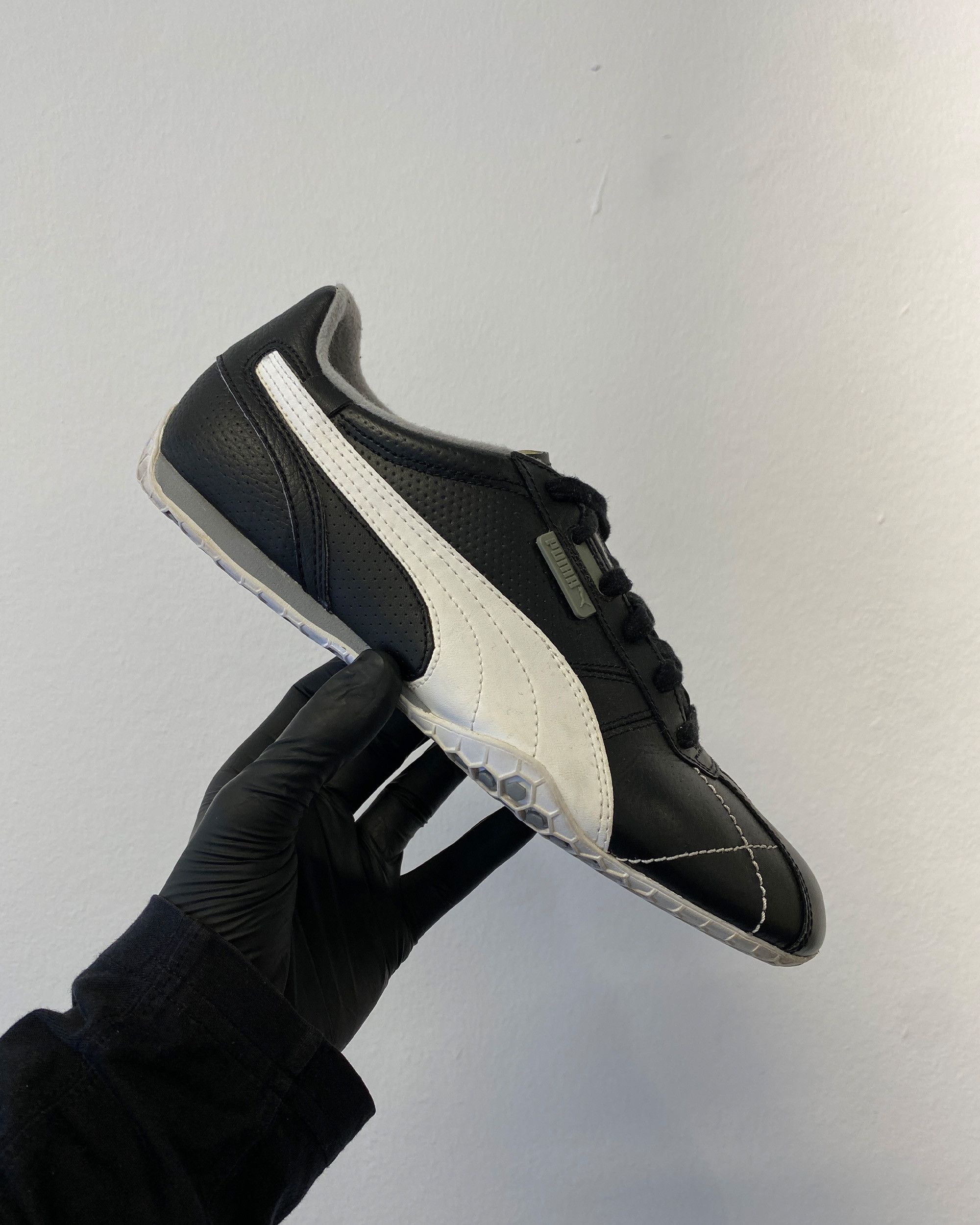 Puma 2000s Honeycomb Sole Sneaker Size US 10 / IT 40 - 6 Thumbnail