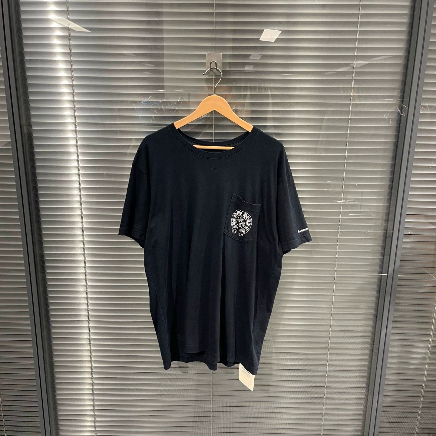 Chrome Hearts Chrome Hearts Cross Short Sleeve XL 95 New (Micro Flaw) Size US XL / EU 56 / 4 - 2 Thumbnail