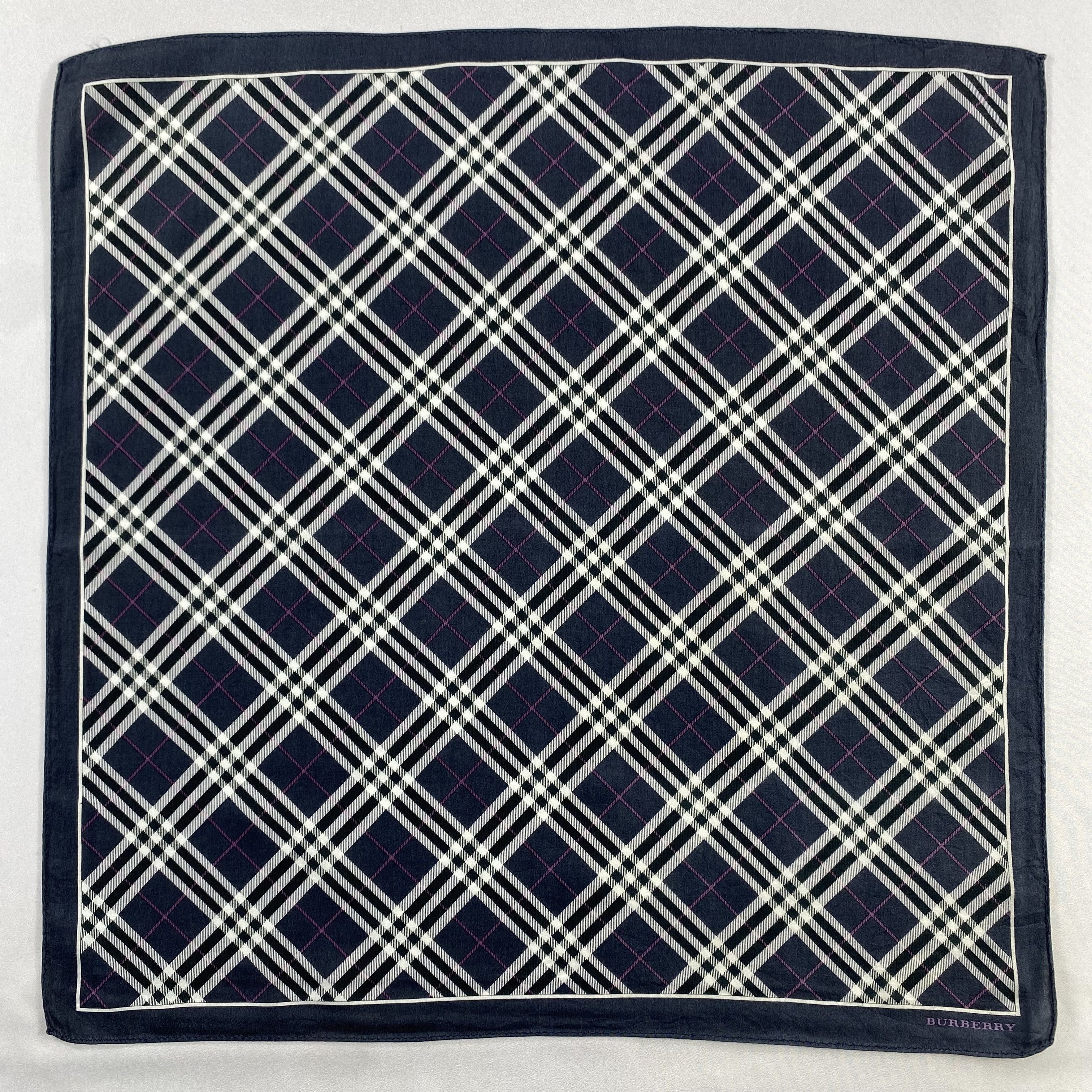 Burberry × Vintage Burberry Handkerchief / Neckerchief / Bandana-P1210 Size ONE SIZE - 1 Thumbnail