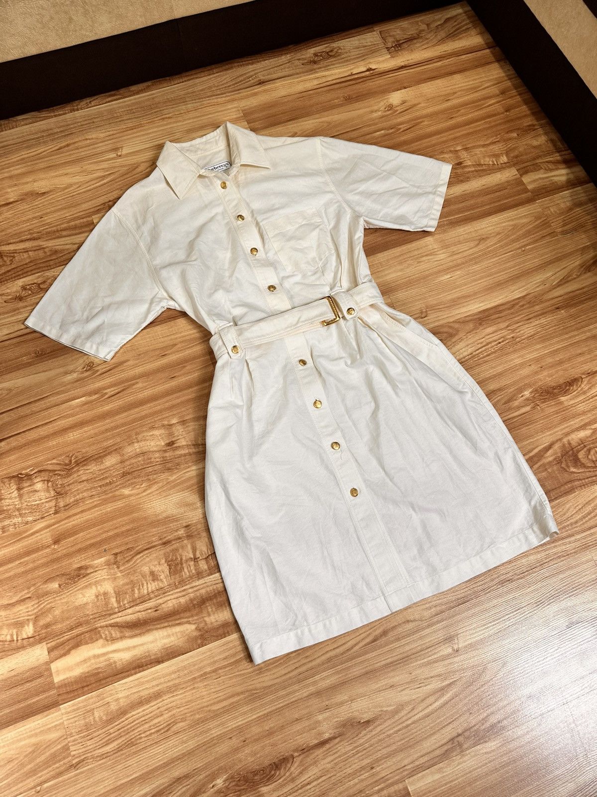 Burberry Burberry vintage white dress Size XL / US 12-14 / IT 48-50 - 3 Thumbnail