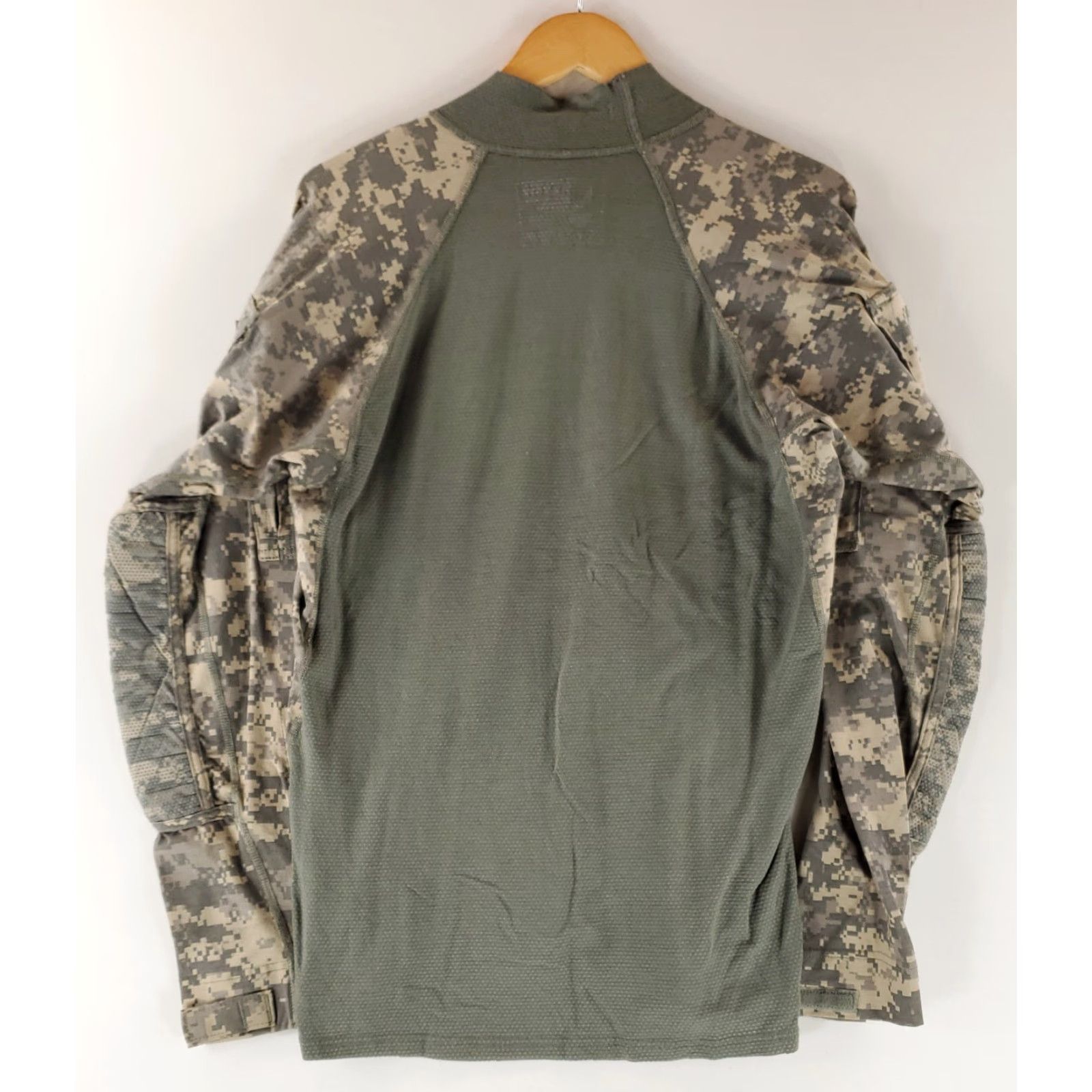 Vintage Massif US Military Army Combat Shirt Digital Camo Green Army Strong Mens L Size US L / EU 52-54 / 3 - 5 Thumbnail