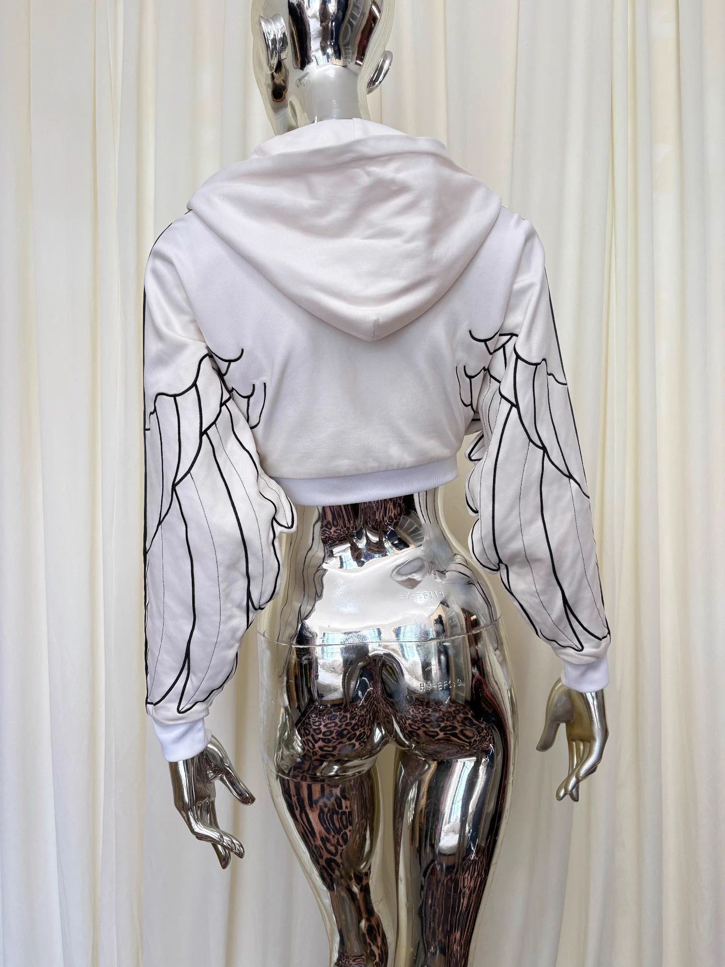 Adidas Jeremy Scott x Adidas Wings short batwing hoodie36 Size XS / US 0-2 / IT 36-38 - 5 Thumbnail