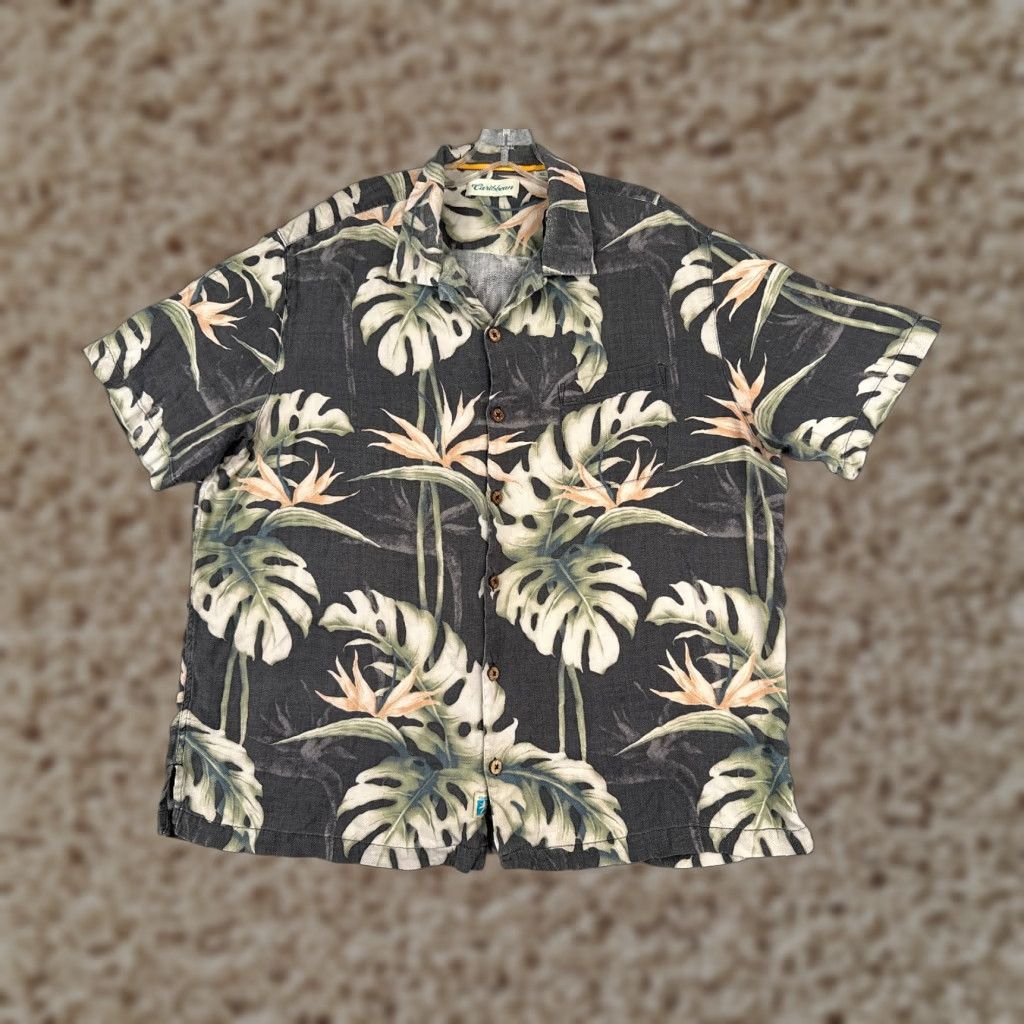 Paradise Caribbean Shirt Men XL Black Silk Blend Hawaiian Floral Short Sleeve Button-Up Collared Pocket Resort Vacation Luau Aloha 90s Size US XL / EU 56 / 4 - 1 Thumbnail