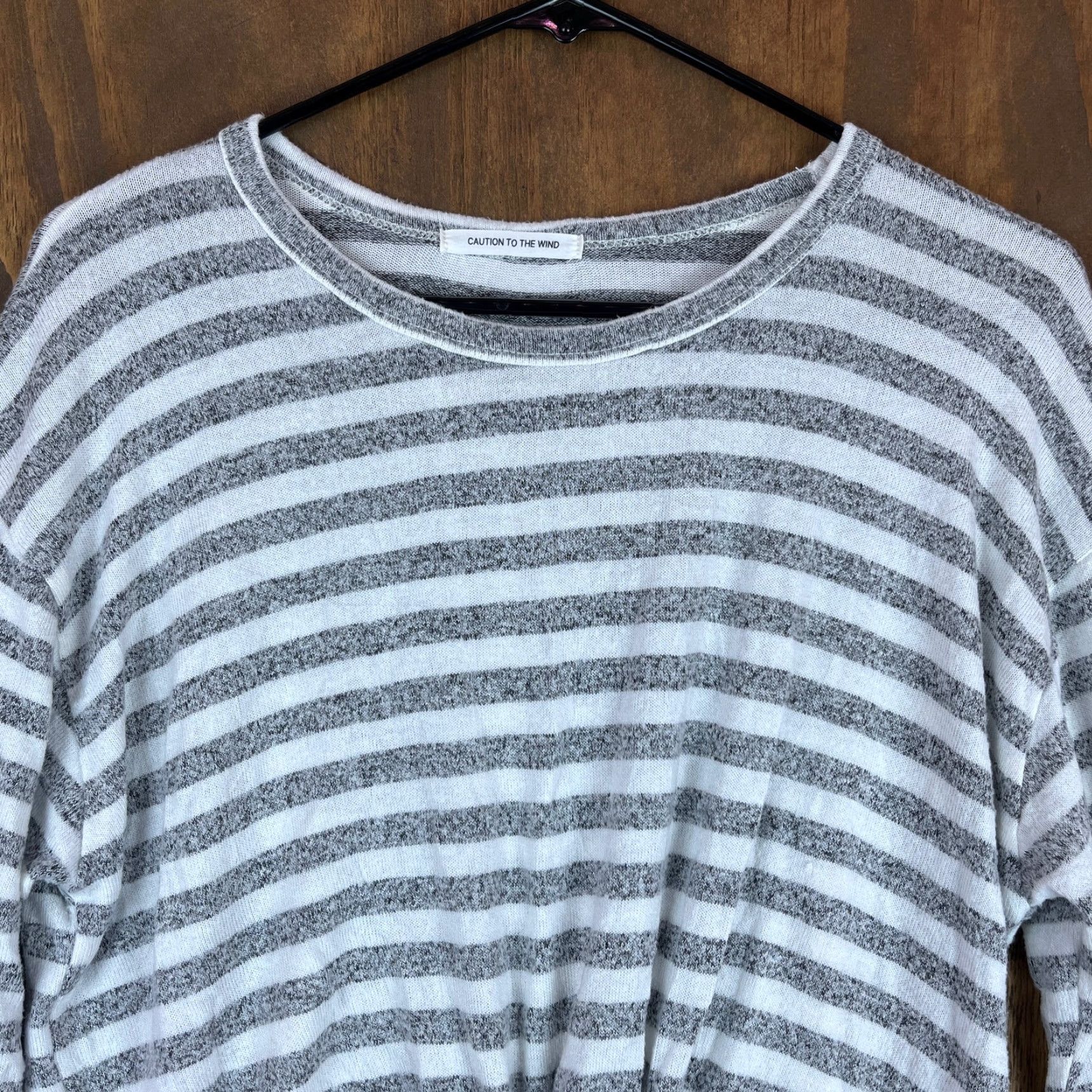 Vintage Caution To The Wind Womens Sweater Gray White Stripe Front Tie Lightweight M/L Shirt Size M / US 6-8 / IT 42-44 - 2 Thumbnail