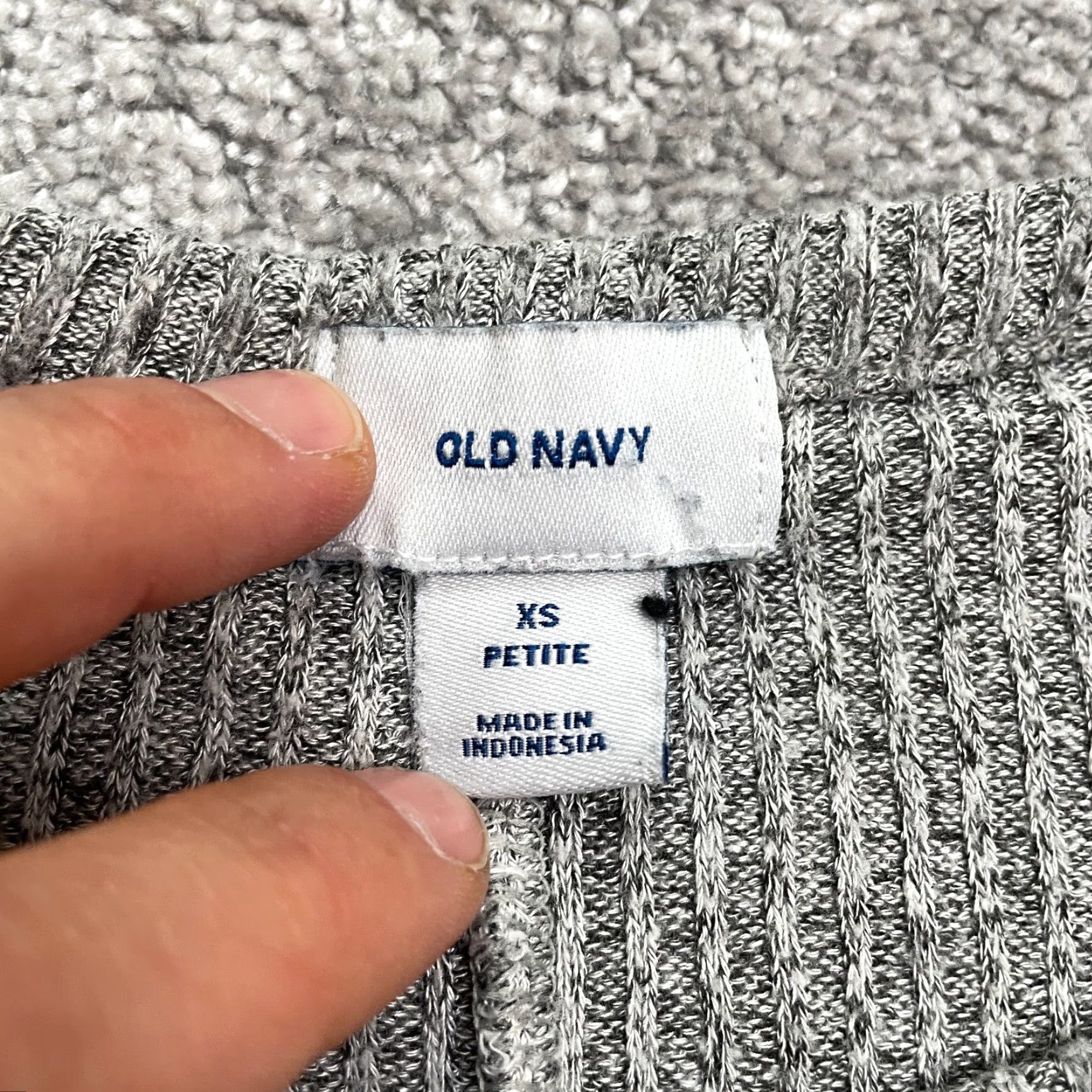 Old Navy Old Navy Pullover Sweater Women XS Petite Gray Crew Neck Rib Stretch Knit Stretchy Breathable Lightweight Casual Slim Fit Size XS / US 0-2 / IT 36-38 - 4 Thumbnail