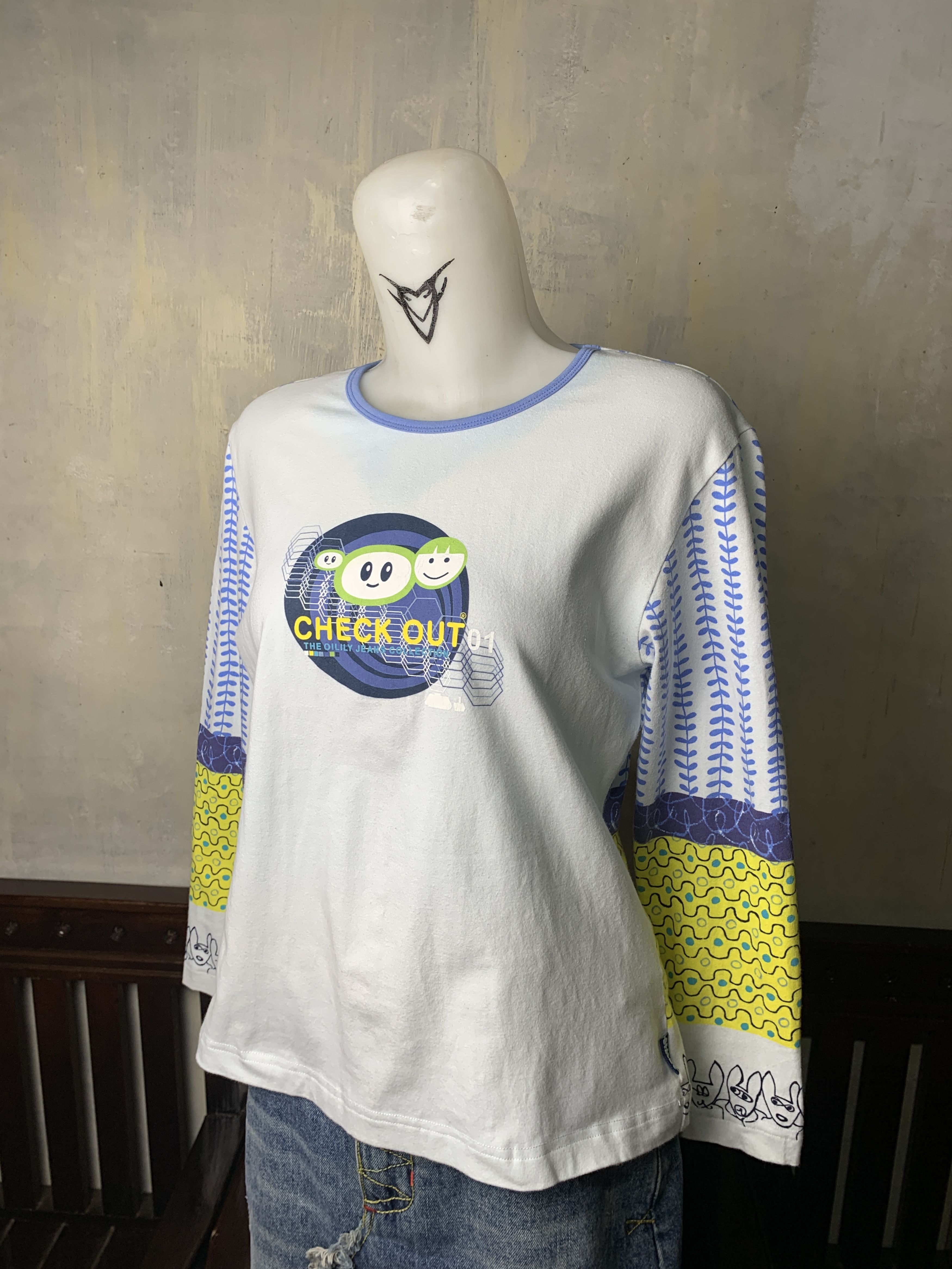 Oilily 2000s Oilily Dutch Cute Graphic Tee (S to M) Size S / US 4 / IT 40 - 2 Thumbnail